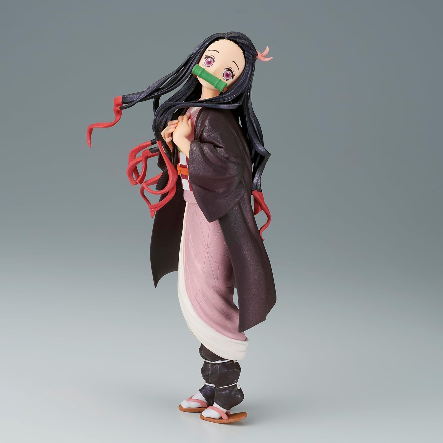 Banpresto - Demon Slayer: Kimetsu no Yaiba - Nezuko Kamado (Special Color ver.), Bandai Spirits Glitter & Glamours Figure