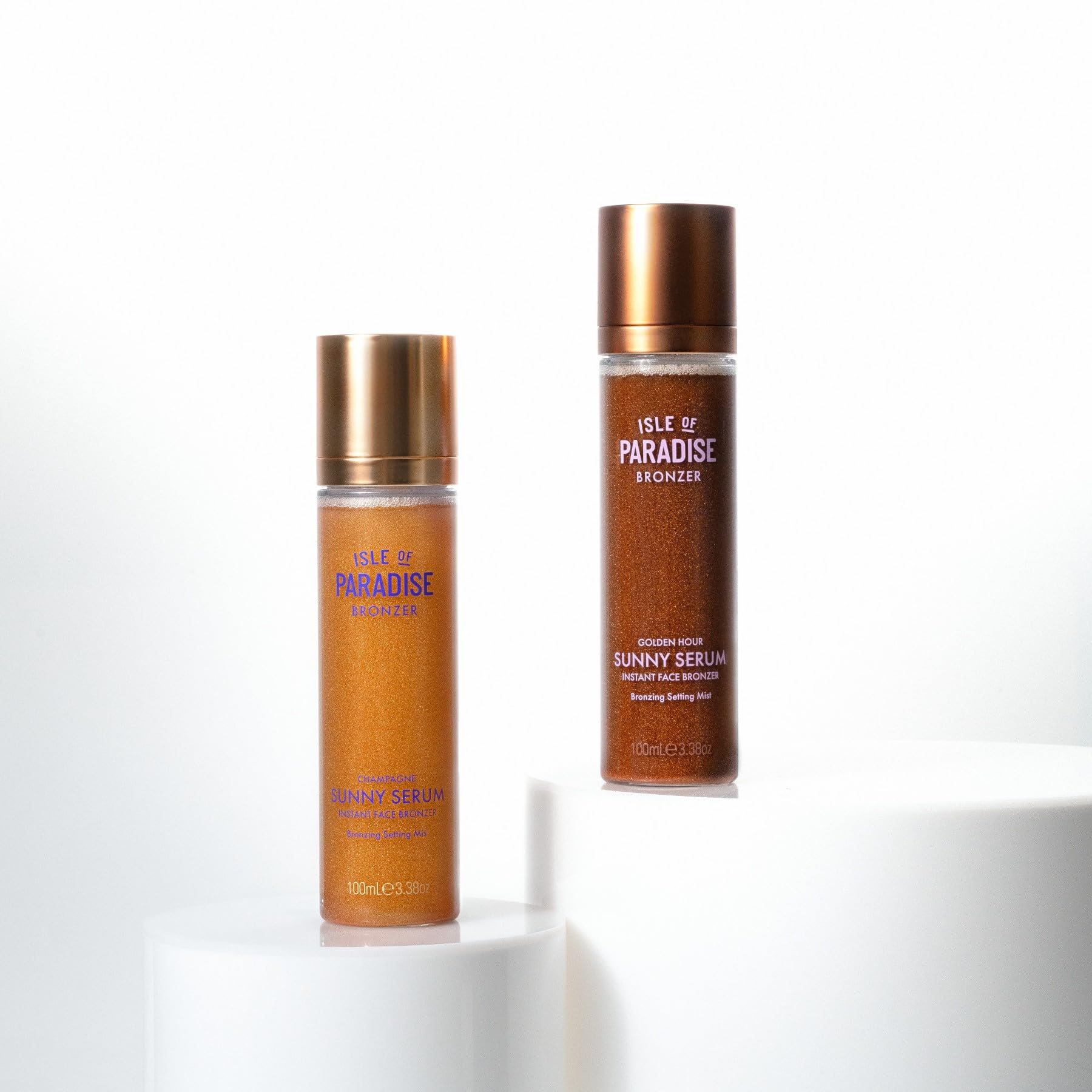 Isle of Paradise Sunny Serum Instant Bronzing Setting Mist- Golden Hour, Hydrating & Illuminating Makeup Setting Spray, Lightweight Formula, Vitamin B5 & Antioxidants, 3.38 fl. oz/100 ml Bottle