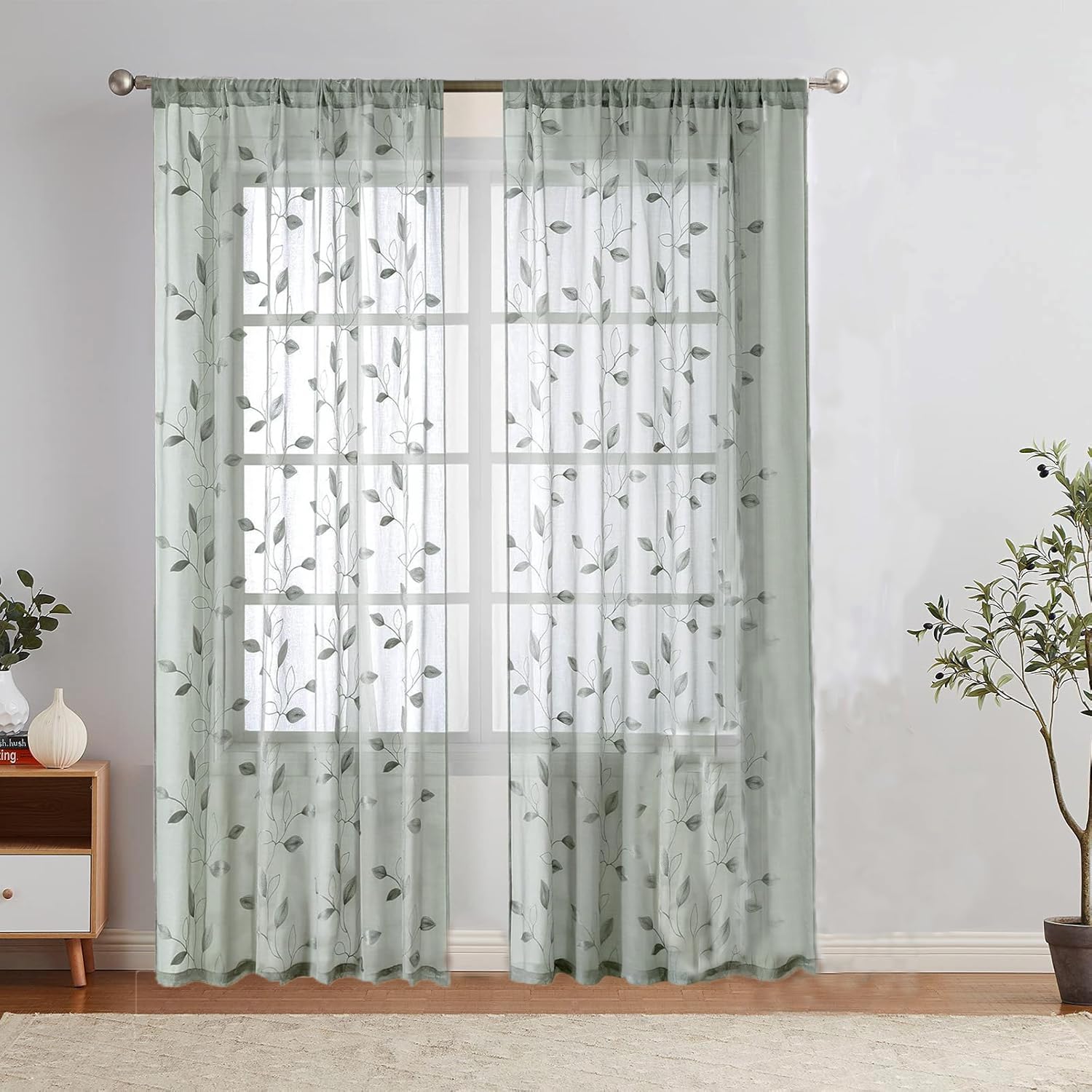 Rideaux transparents motif de feuille brodé vert sauge avec passe-tringle lot