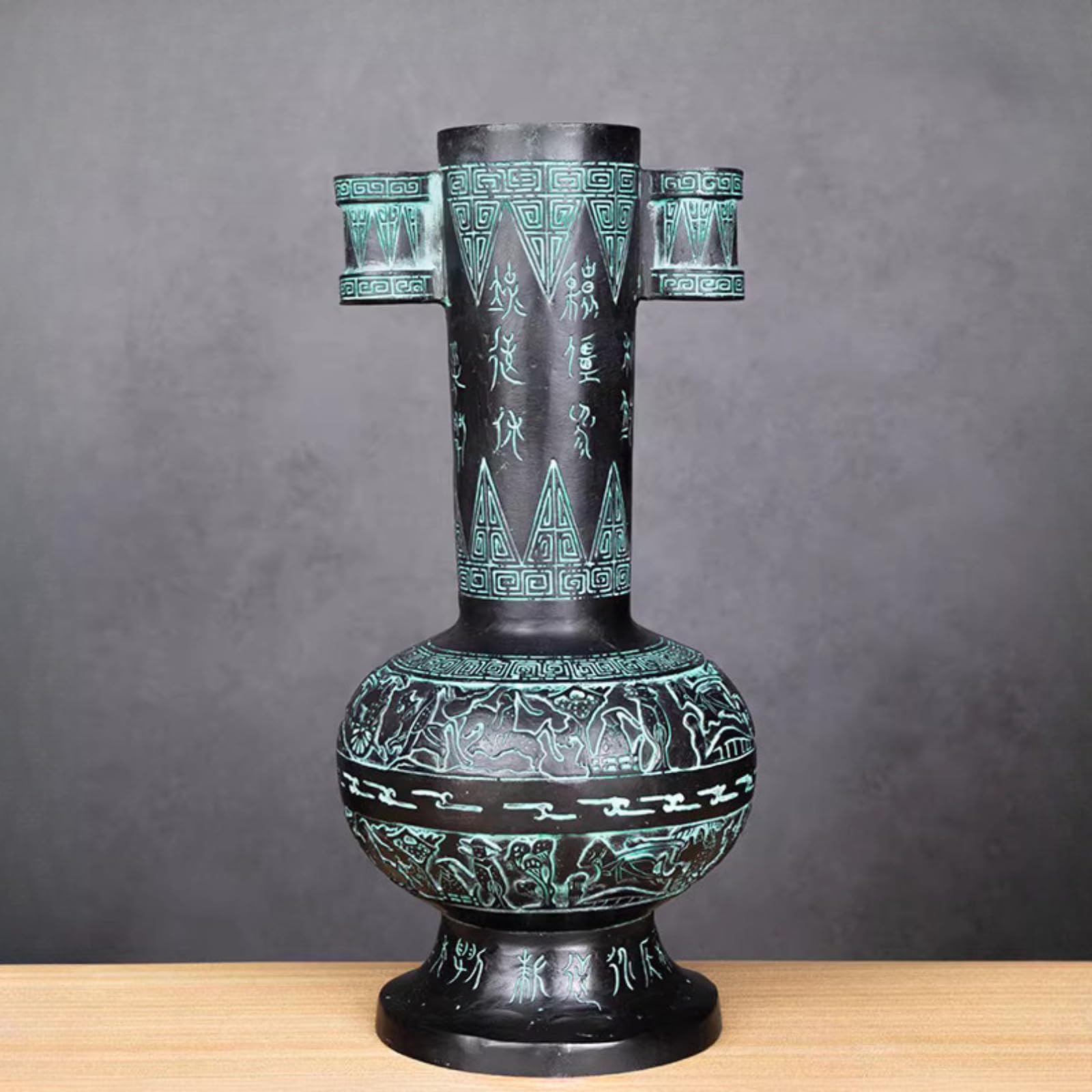 Sculpture vase en bronze antique de 29 cm au design d'art rétro raffiné