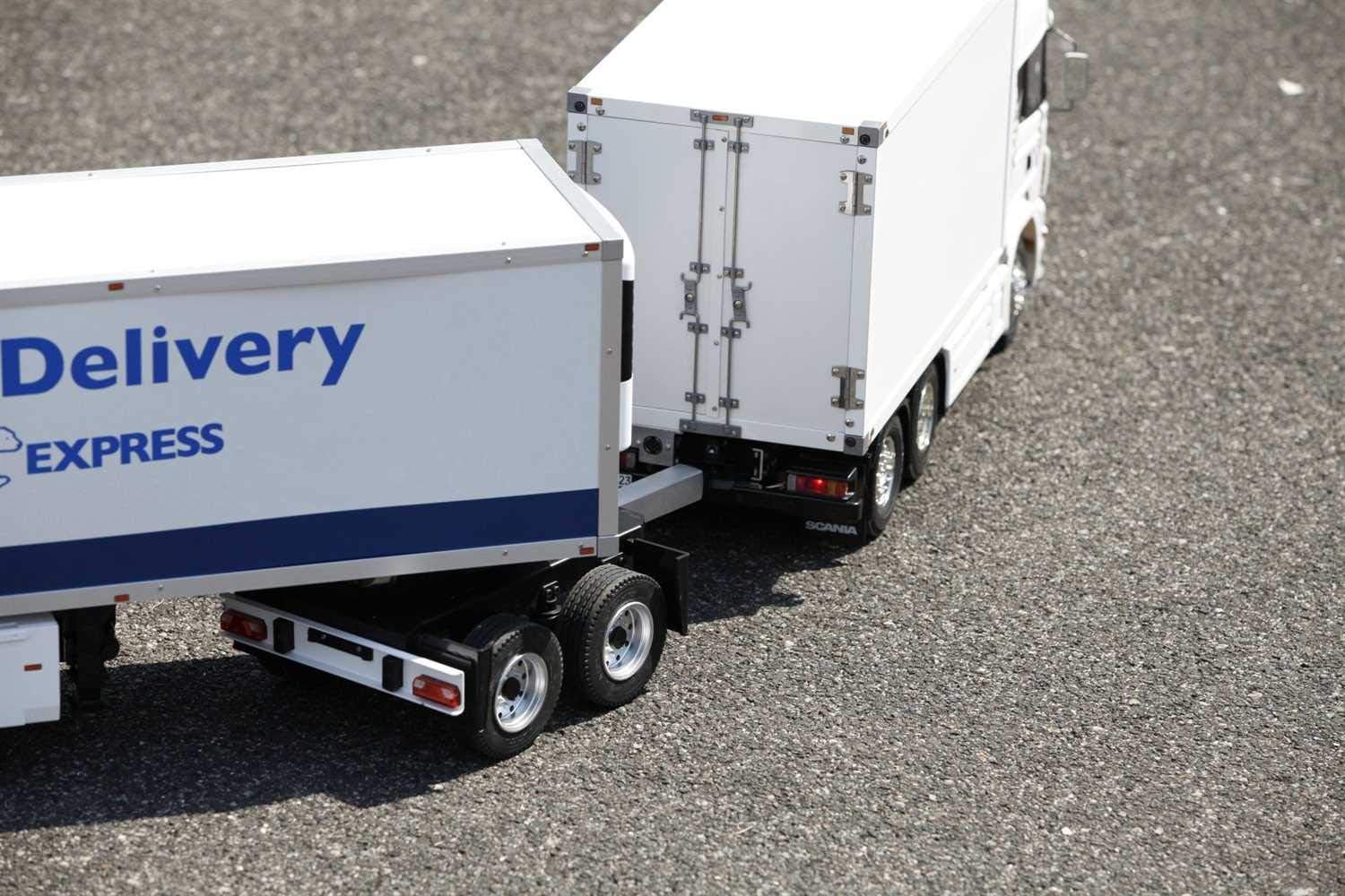 Carson 500907210 500907210-1 2-Axle Dolly Rigid RC Truck Accessory, Scale 1:14, Gigaliner Trailer, Spare Parts, Tuning Parts, Model Building, Silver