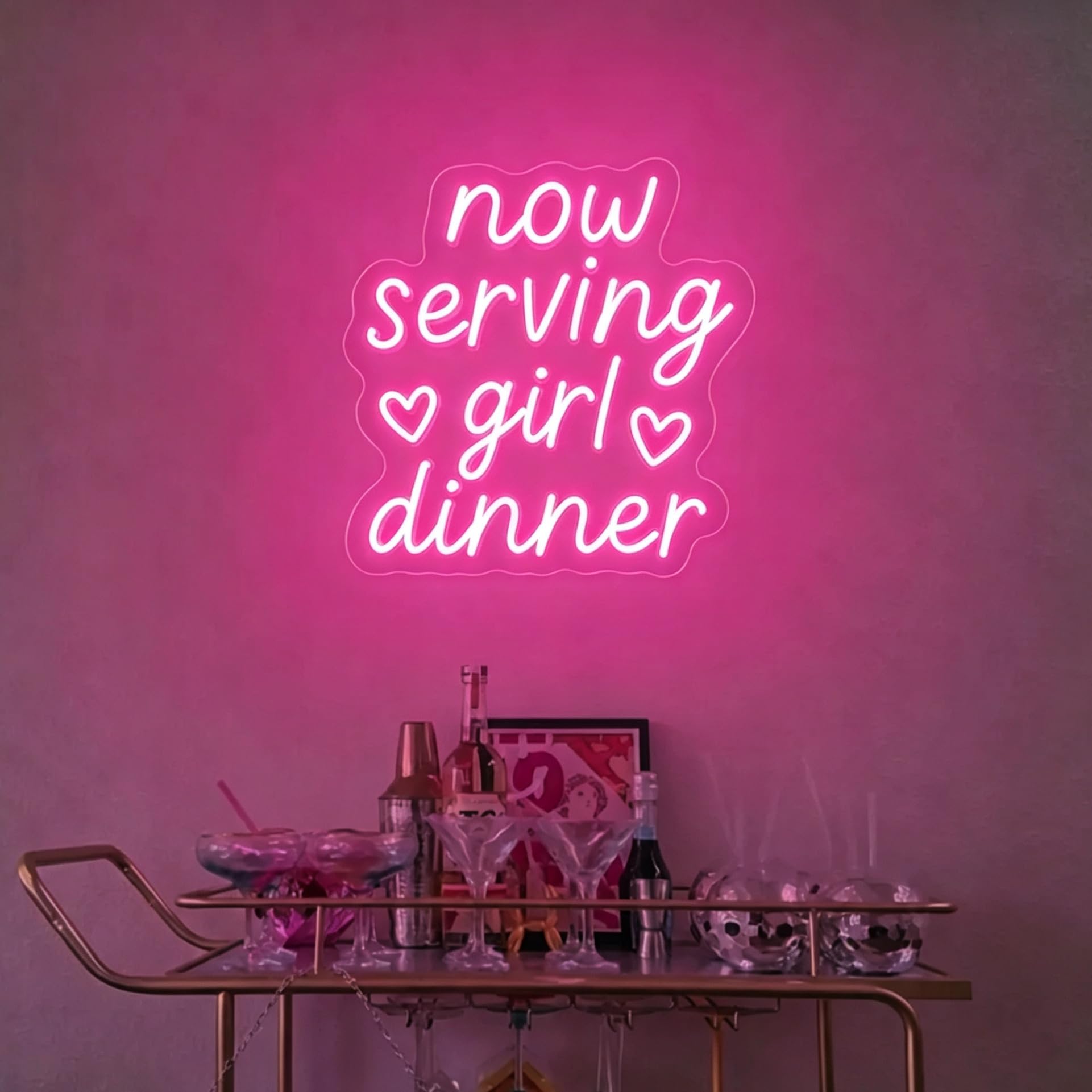 Neonowy znak 'Now Serving Girl' możliwość przyciemniania różowy LED neonowa lampa ścienna urocze serce akcent bar wózek dekoracja ścienna do baru domu, na wieczór panieński, dziewczęcy nocny