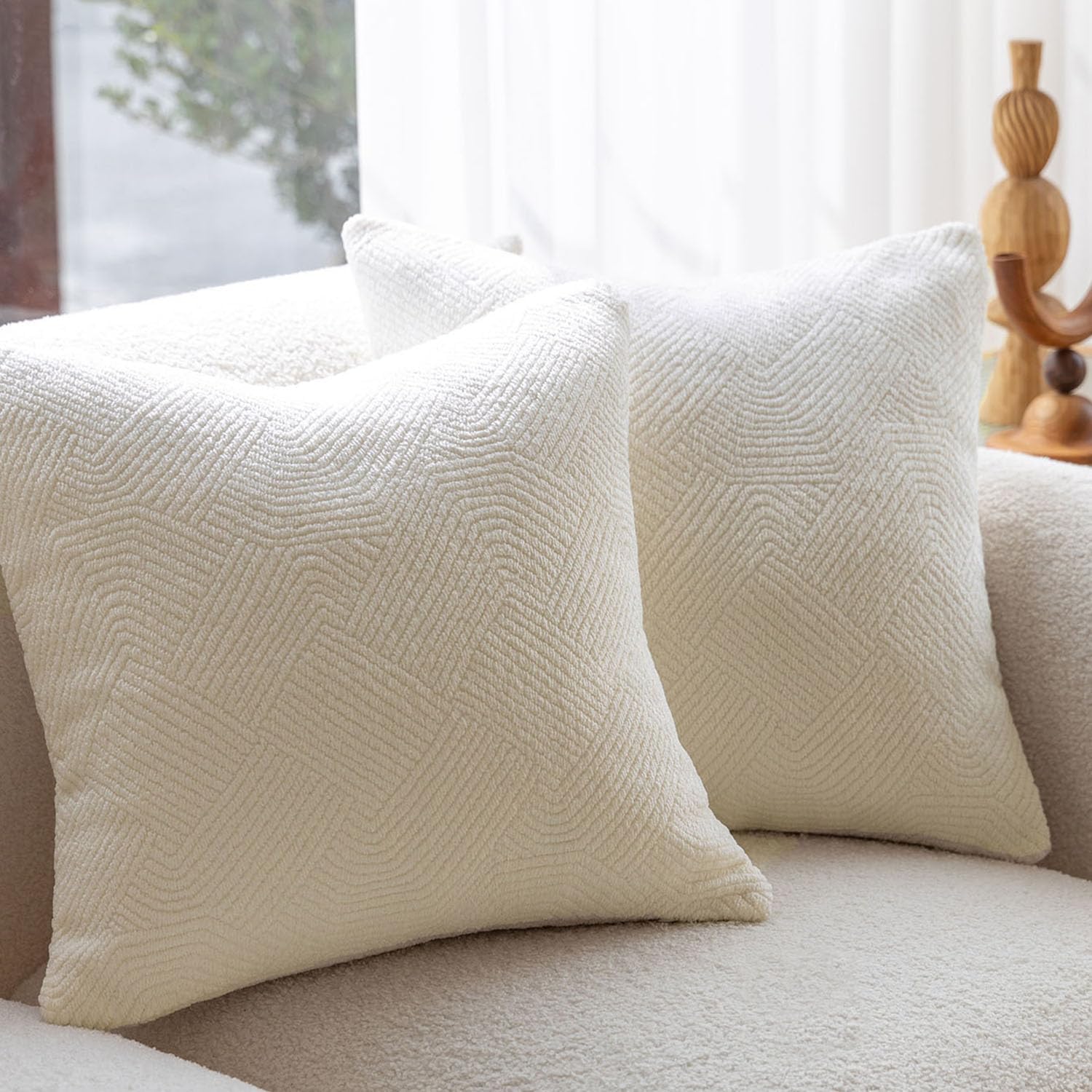 DOMVITUS Boucle Pillow Covers 20x20 Throw Pillows for Couch