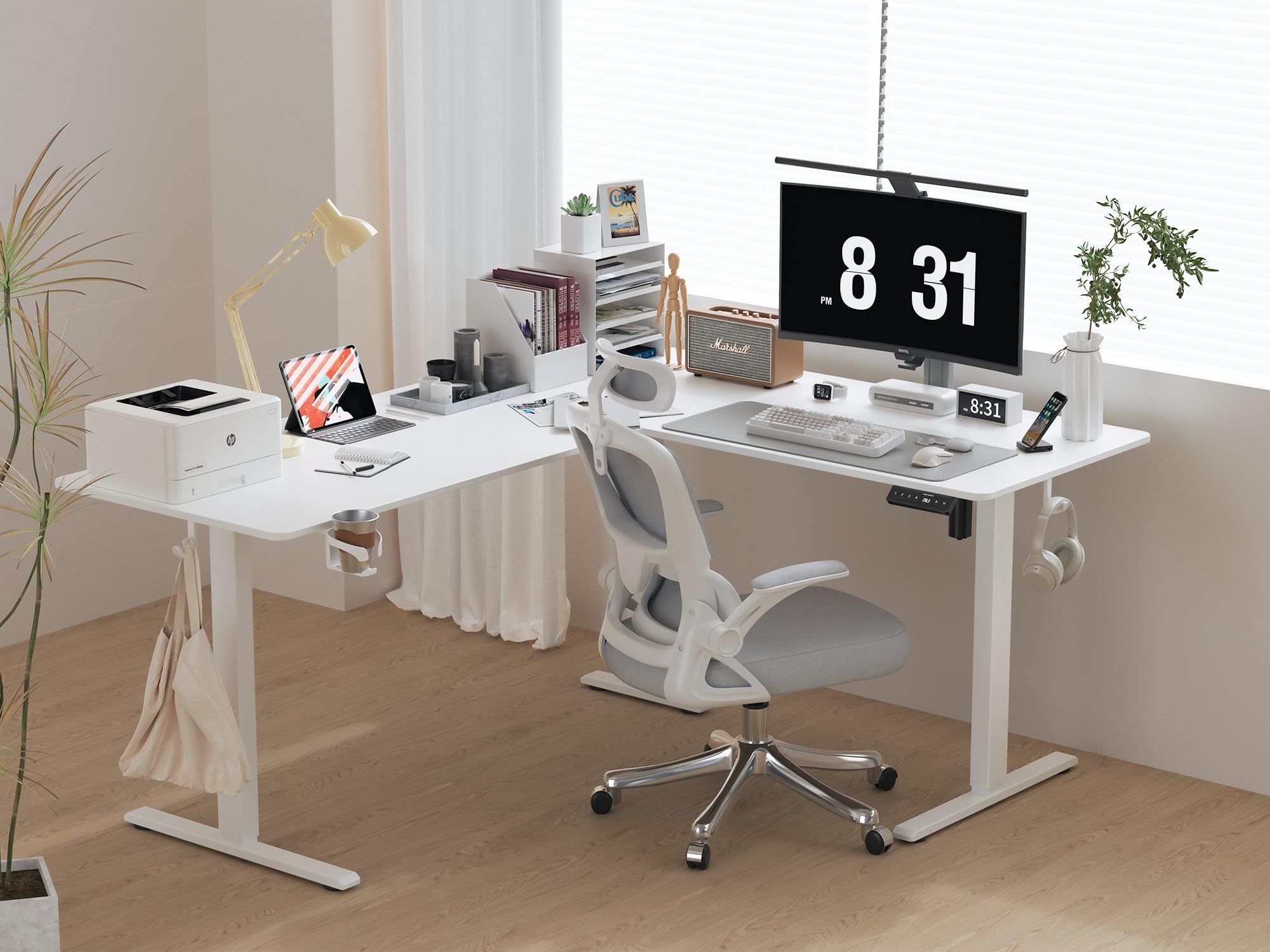 WALKINGDESK Bureau électrique en L, 135 x 115 cm Bureau d'angle Assis Debout, Ergonomique Bureaux Réglable en Hauteur, Standing Desk avec 4 Contrôles de Mémoire, 2 Crochet, Blanc