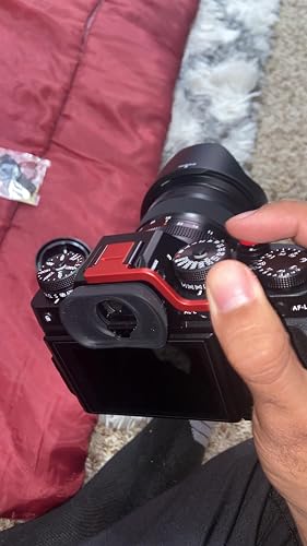 Review Image by Agosto
