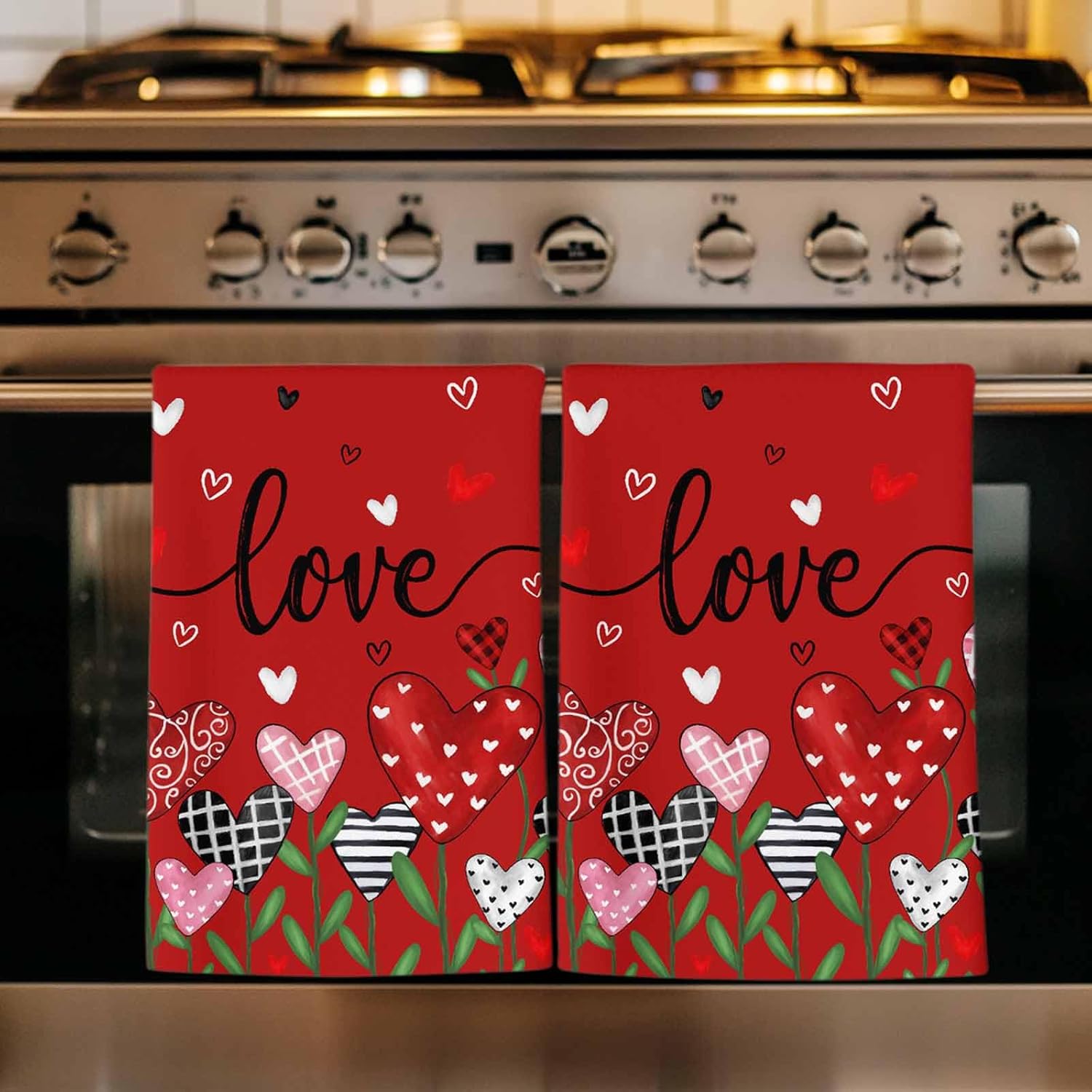 Valentine's Day Red Kitchen Towels Set of 3 Love Heart Flower Hand Towels for Bathroom Absorbent Fast Drying Microfiber Dishtowels Valentines Day Tea Towel for Home Decor