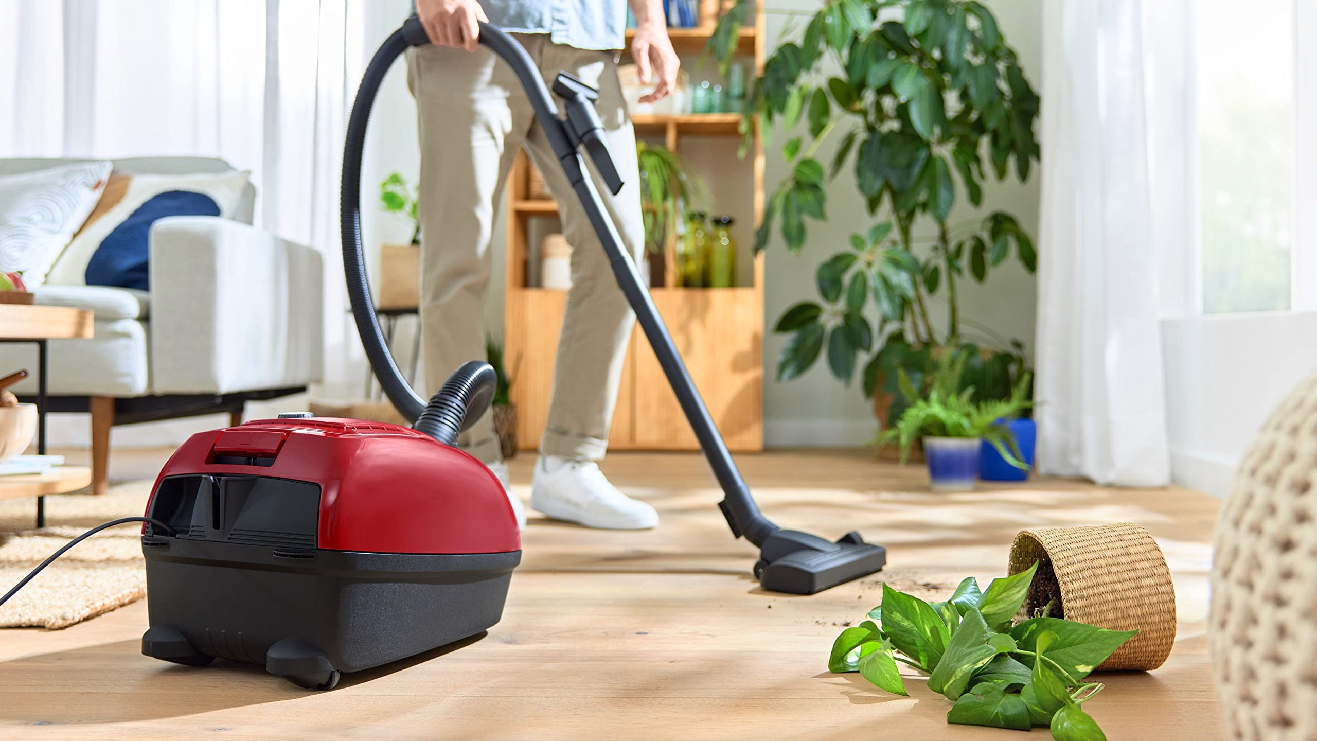 BOSCH GL38 - Aspirateur avec sac - 600 W - 79 dB - (h)epa - 10m - 4 L sac - variateur de puissance