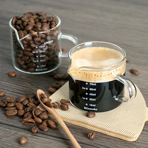 Miniatura 2 de NCnnwovf Paquete de 2 jarras de espuma de leche, taza medidora de vidrio espresso, tazas de espresso de 2.5 fl oz con asa, vaso de chupito de