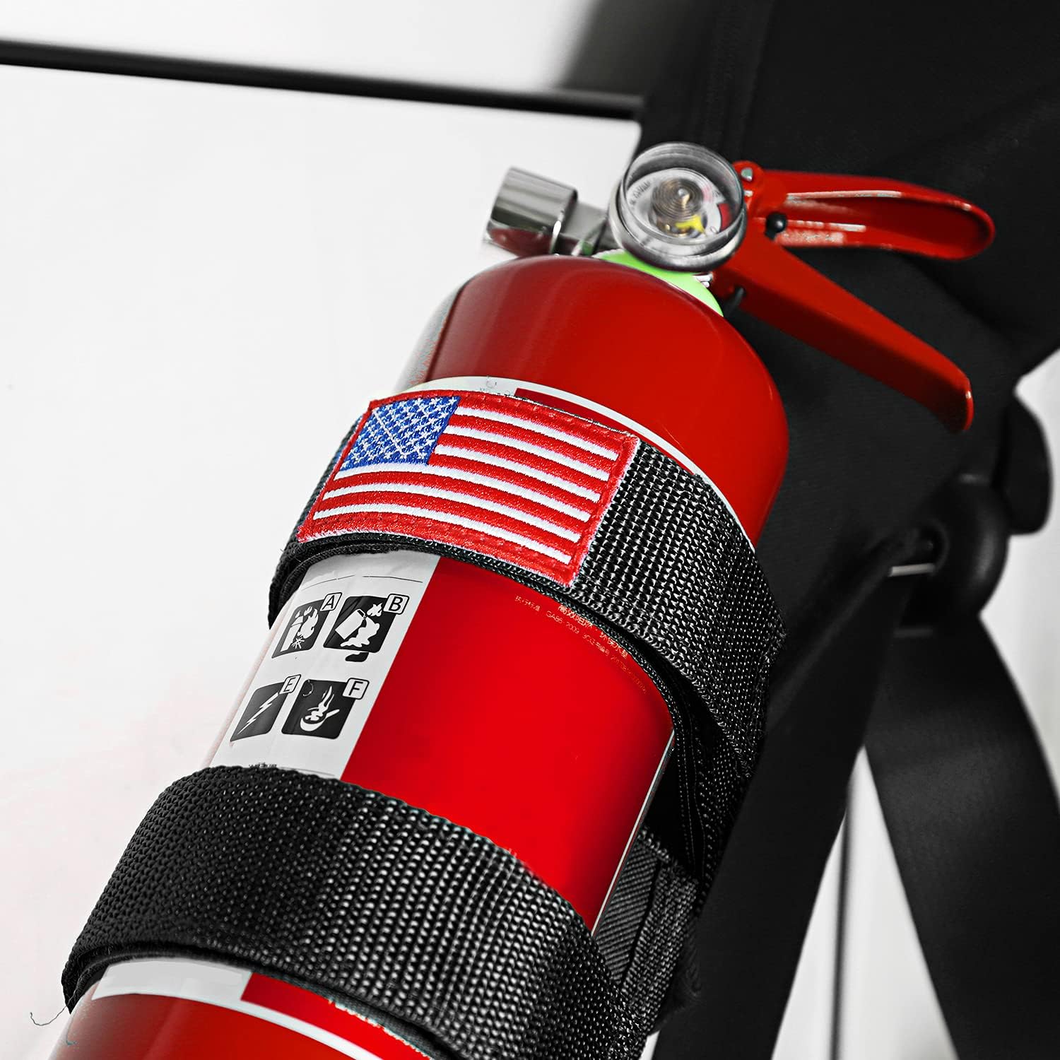 JeCar Fire Extinguisher Holder Adjustable Extinguisher Mount Strap Compatible with Jeep Wrangler 1987-2023 JK JL TJ CJ YJ & 2020-2023 Gladiator JT