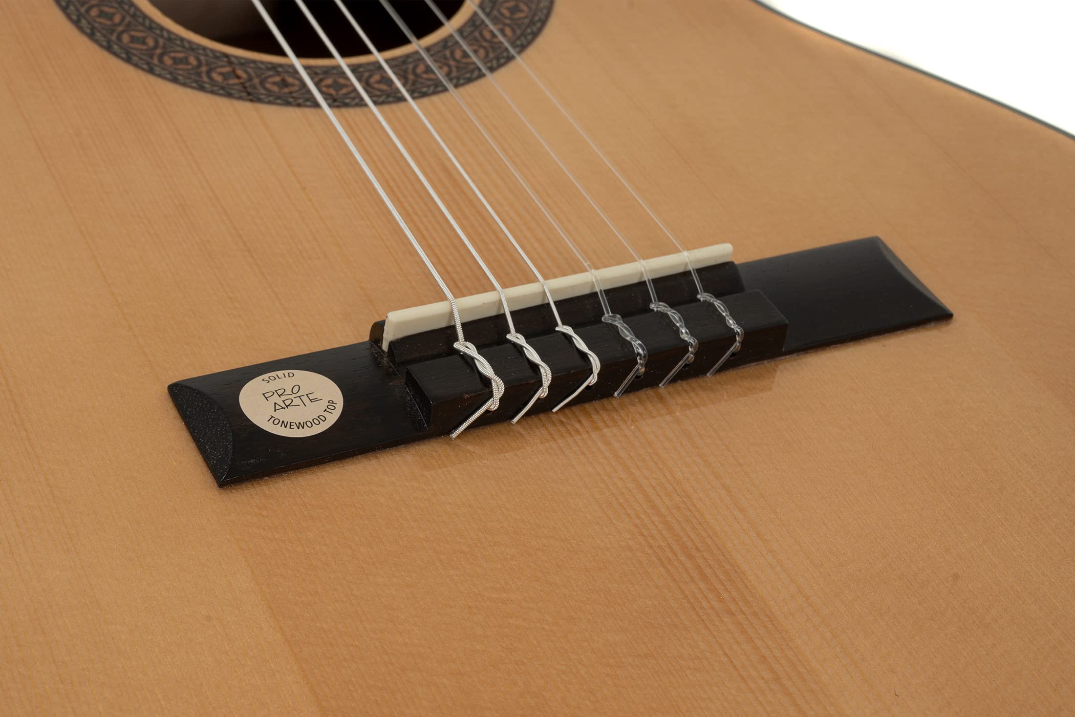 GEWA Guitarra clásica Pro Arte GC 75 A - tamaño 3/4 (aprox. 9-11 años) - Tapa de abeto macizo - Fondo/aros de caoba - Cuerdas Hannabach - Mecánica dorada - Fabricado en Europa