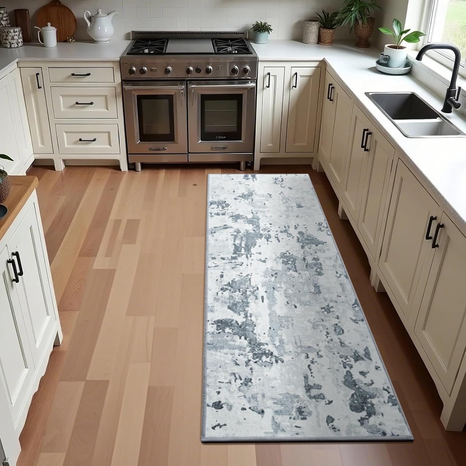 Runner Rug 2x6, Washable Runners for Hallways, Non-Slip Kitchen Rug with Rubber Backing, Soft Long Hallway Rugs, Laundry Room Rug, Modern Throw Entry Mat for Entryway Entrance Living Room Bedroom