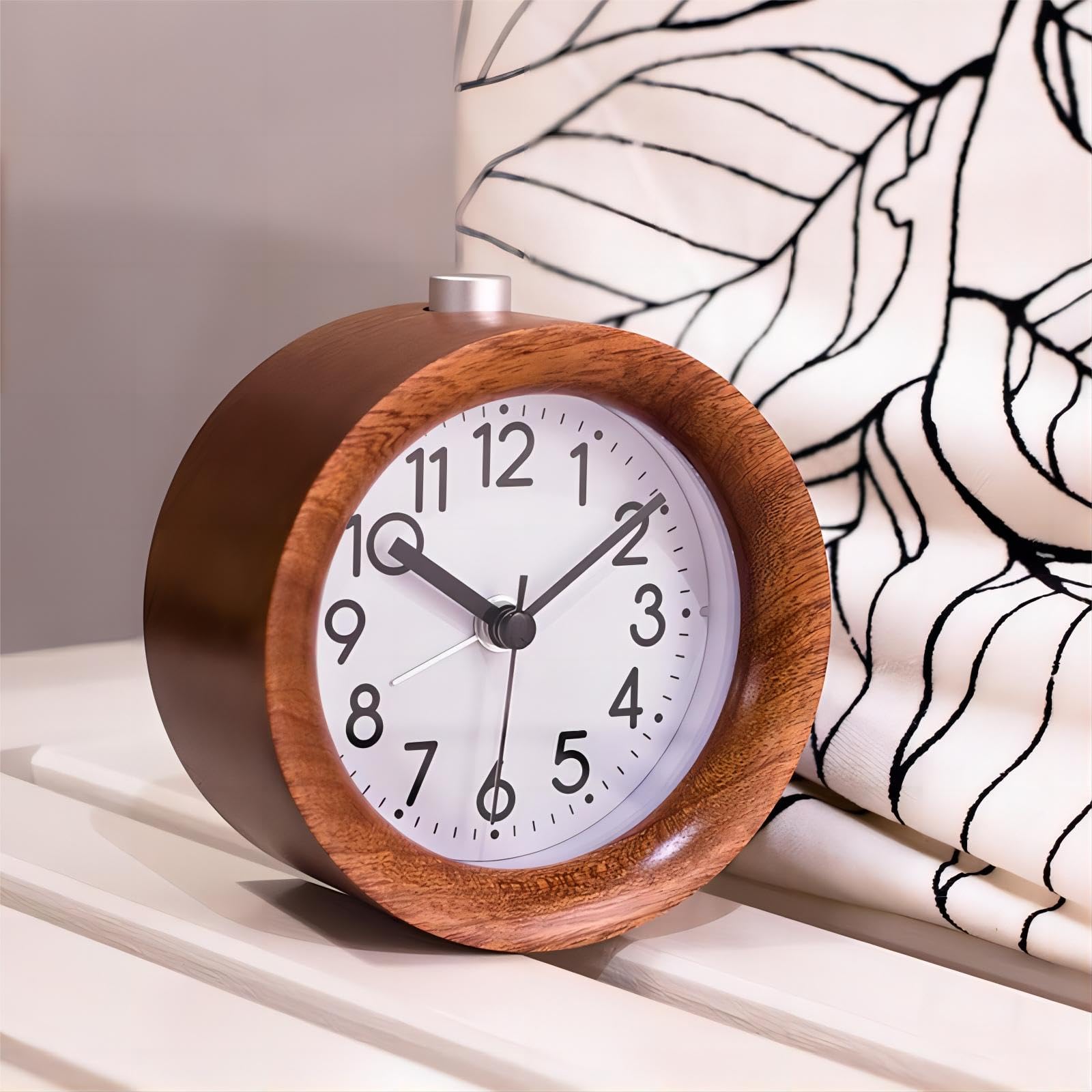 Houten analoge wekker - Stil en niet-tikkend - Met nachtlampje en snooze-functie voor Houten analoge wekker - Stil en niet-tikkend - Met nachtlampje en snooze-functie voor