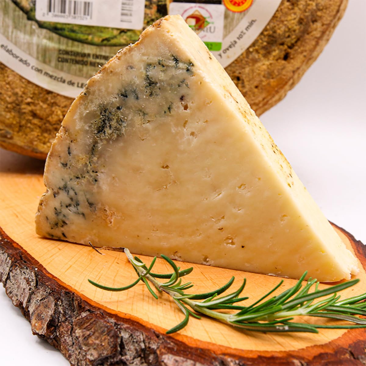ARAMBURU Cuña de queso Asturiano Gamoneu DOP Vega Ceñal, 240-250g, Origen Asturias, Envasado al vacÍo