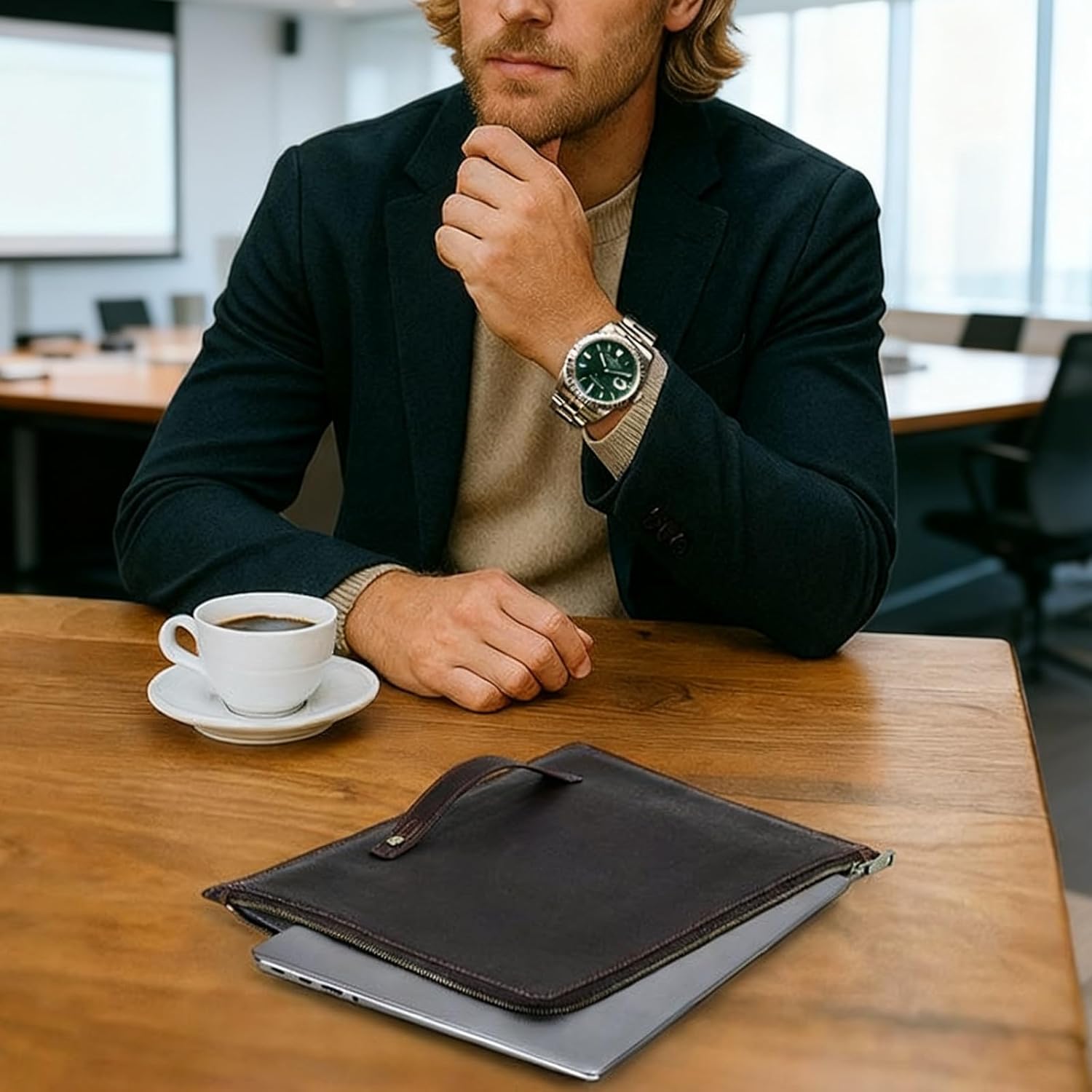 モダンなレザーケース 14インチ用 強化コーナー ドキュメントストレージスロット キャリングデザイン 汚れにくい 傷つきにくい ラッ