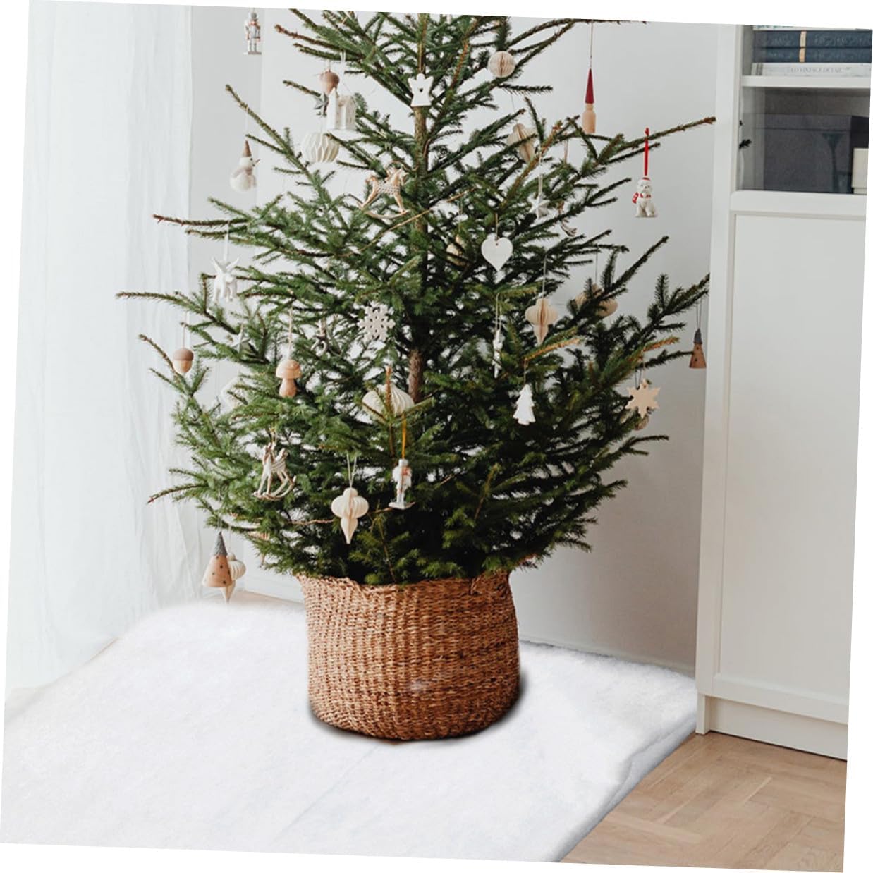 2pcs Thick Artificial Snow Blanket 1.5x1m White Faux Snow for Indoor Christmas Decor Holiday Village Display Carpet for Winter Scenes