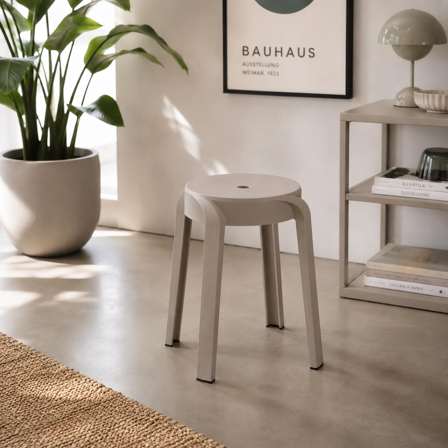 Mojawo Stapelbarer Kunststoff-Hocker Taupe 34 x 34 x 45 cm - Leichter Sitzhocker 1,5 kg - Robuster Gartenhocker für Innen- & Außenbereich - Hygienisch, Langlebig & Platzsparend