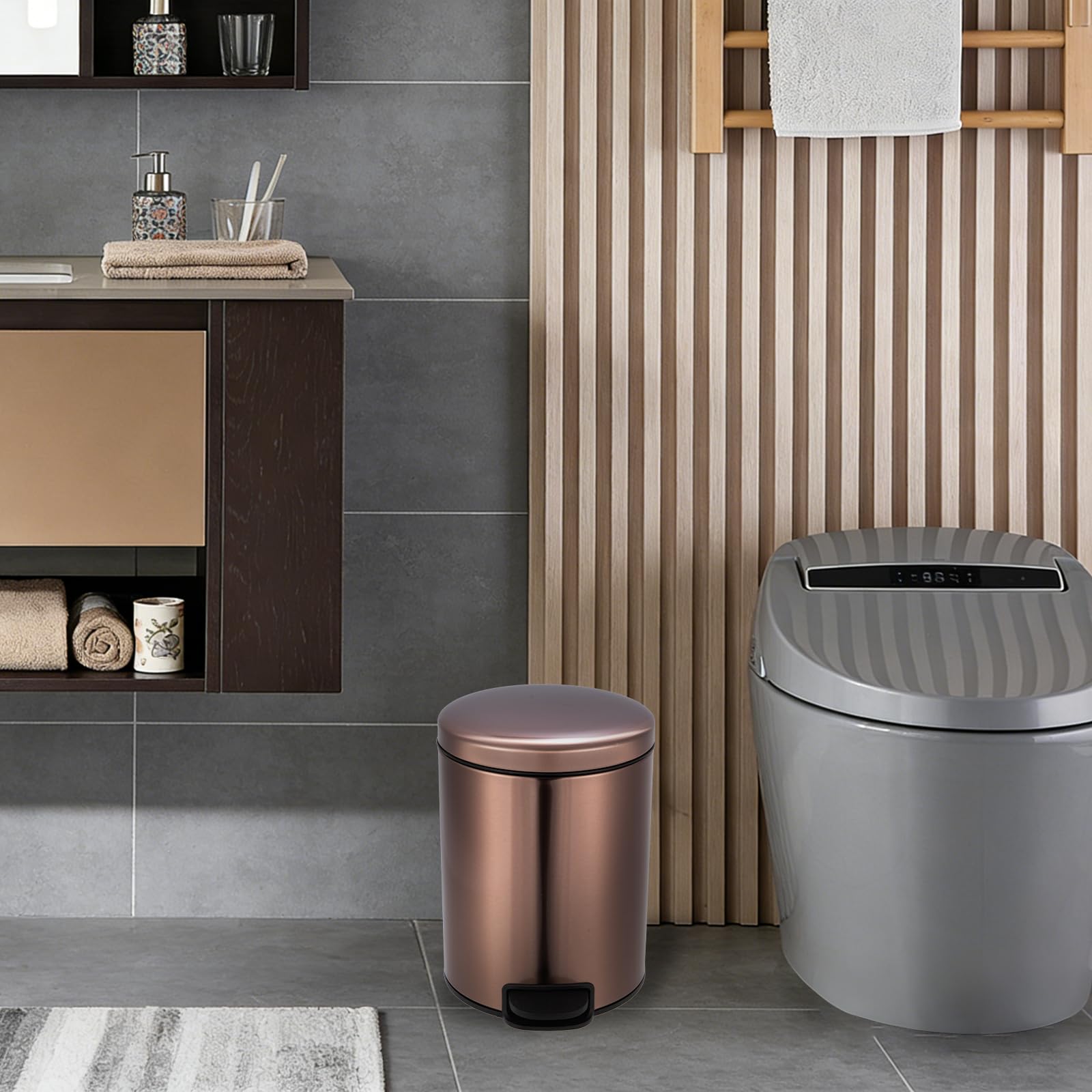 5L Papelera Baño con Pedales, Acero Inoxidable, Oro Rosa Papelera Baño Pequeña con Cepillo Para Inodoro, Diseño Compacto y Moderno, con Tambor Interior Extraíble y Cierre Suave, Para Pequeñas Oficinas