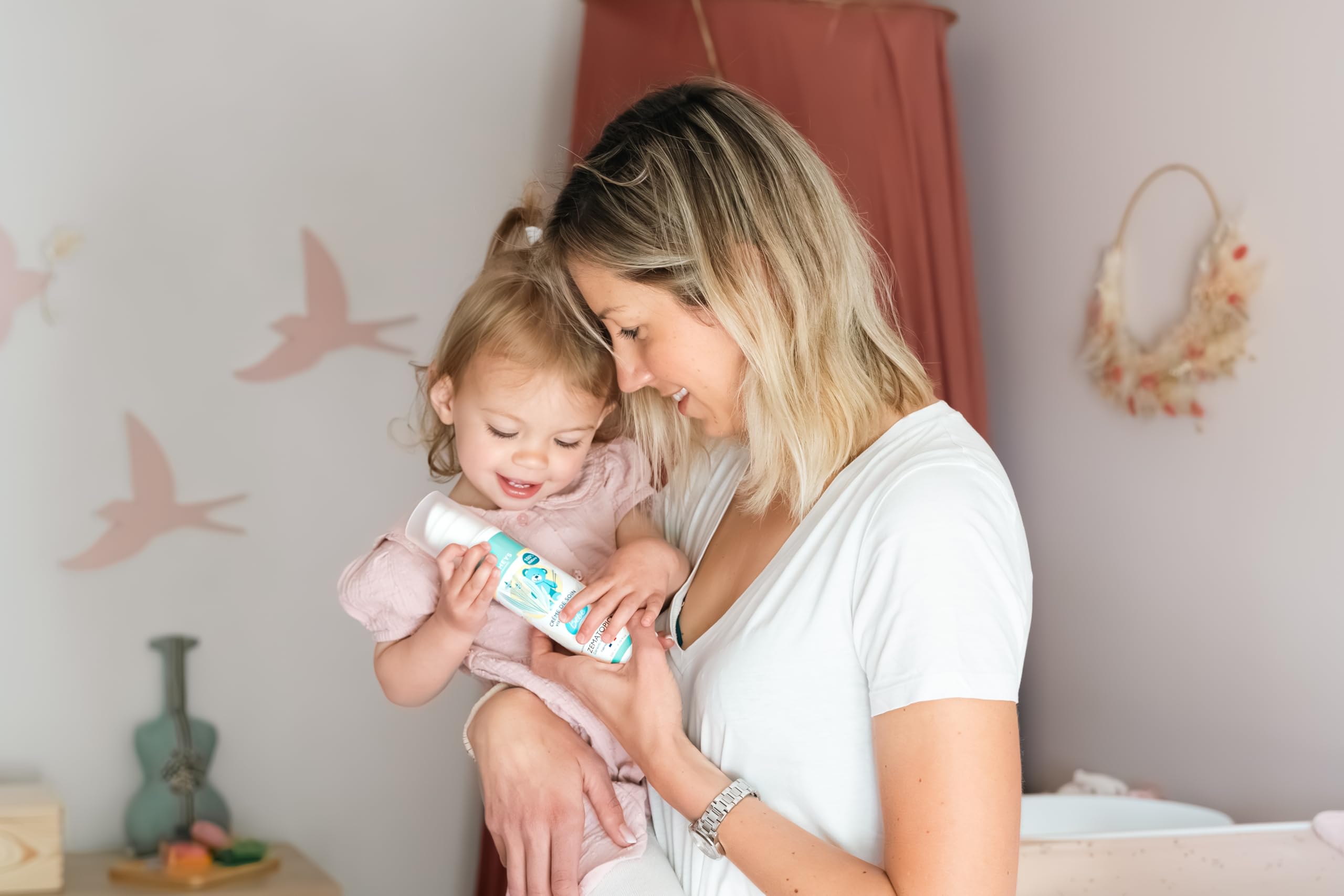 Zematopic | Crème Bébé Eczéma | Apaise, Protège et Répare les Fesses de Bébé | Élimine Croutes de Lait | Sans Parfum | Sans Cortisone | Fabriqué en France | 200ML