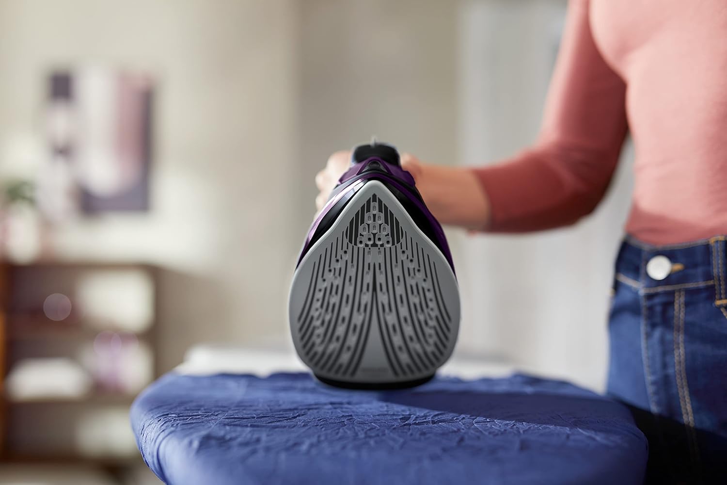 Philips Walita Roxo Ferro a Vapor Série 5000 - Vapor constante de 25 g/min - Sistema de vapor extra de 180 g - SteamGlide Plus - 1470W (DST5030/82), 110v Philips Walita Roxo Ferro a Vapor Série 5000 - Vapor constante de 25 g/min - Sistema de vapor extra de 180 g - SteamGlide Plus - 1470W (DST5030/82), 110v