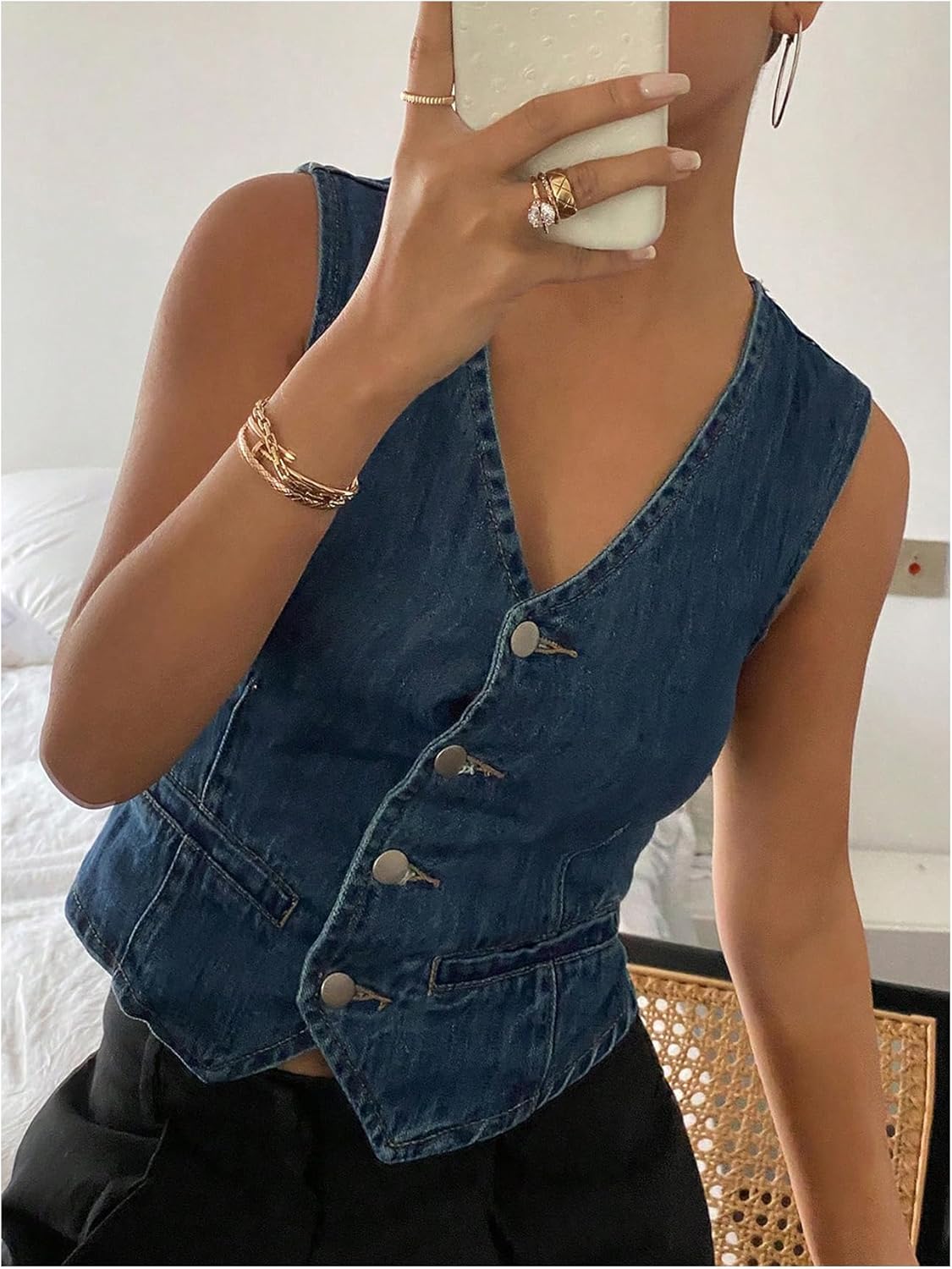 Floerns Women's Button Down Crop Jean Vest Tops V Neck Sleeveless Denim Tank Top - Image 4