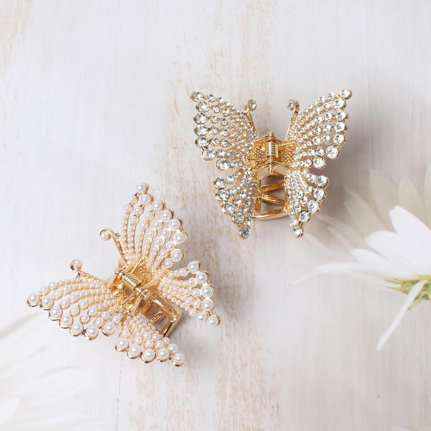 Butterfly Metal Claw Clip Small Gold Hair Clips for Styling 2 PCS | Butterfly Claw Clip for Women Girls, Non-Slip, Gold Cute Pearl Hair Clips, Perfect for Everyday Use Fashion Hair Accessories