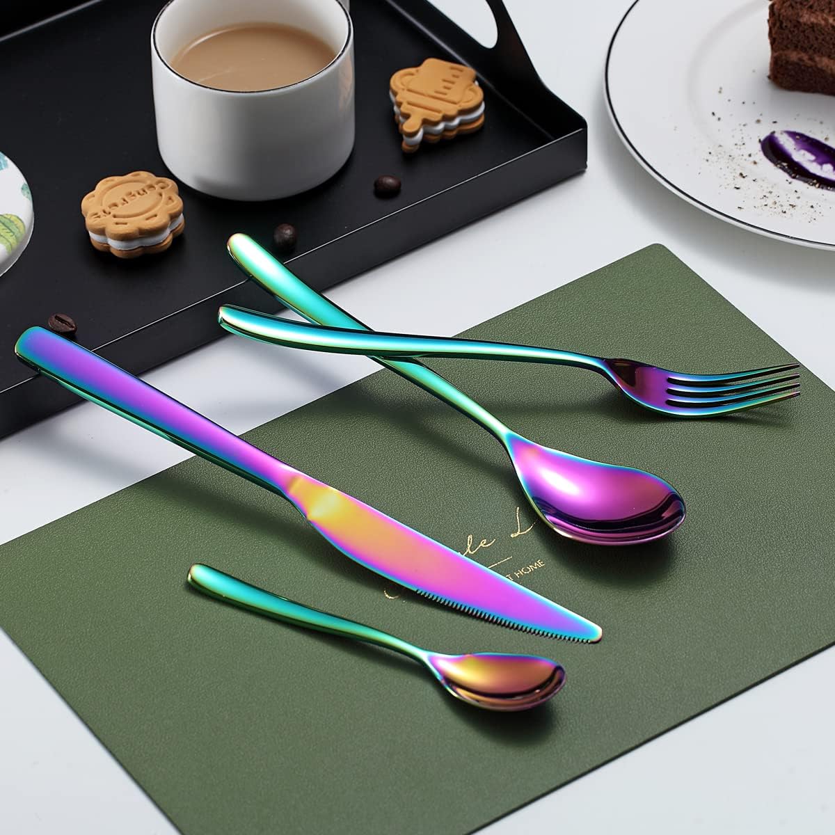 Kyraton Ensemble de Couverts Arc-en-Ciel 24 Pièces - Acier Inoxydable, Design Élégant et Durable pour 6 Personnes - Image détaillée