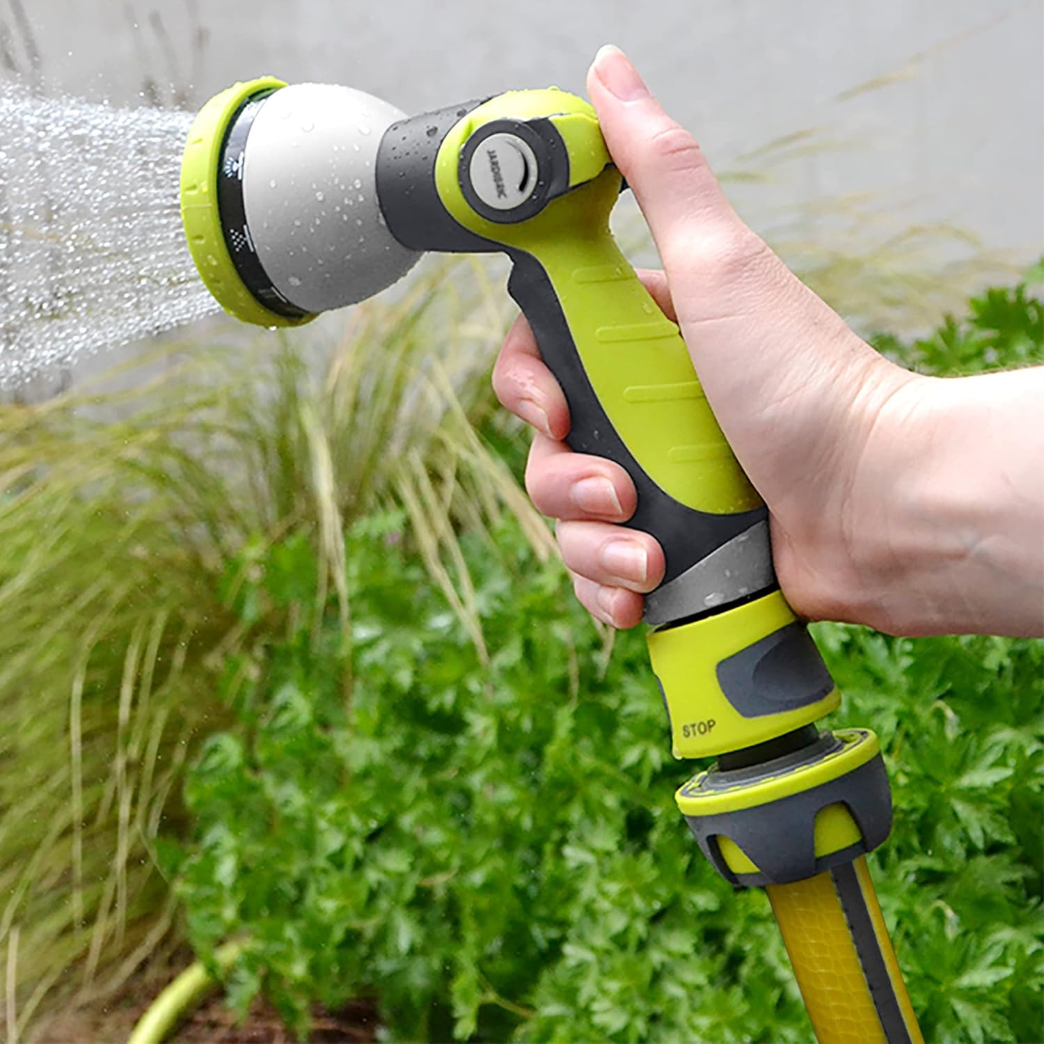 Aqua Flow Jardibric Quick-Connect Hose Fitting 15mm connected to a watering lance