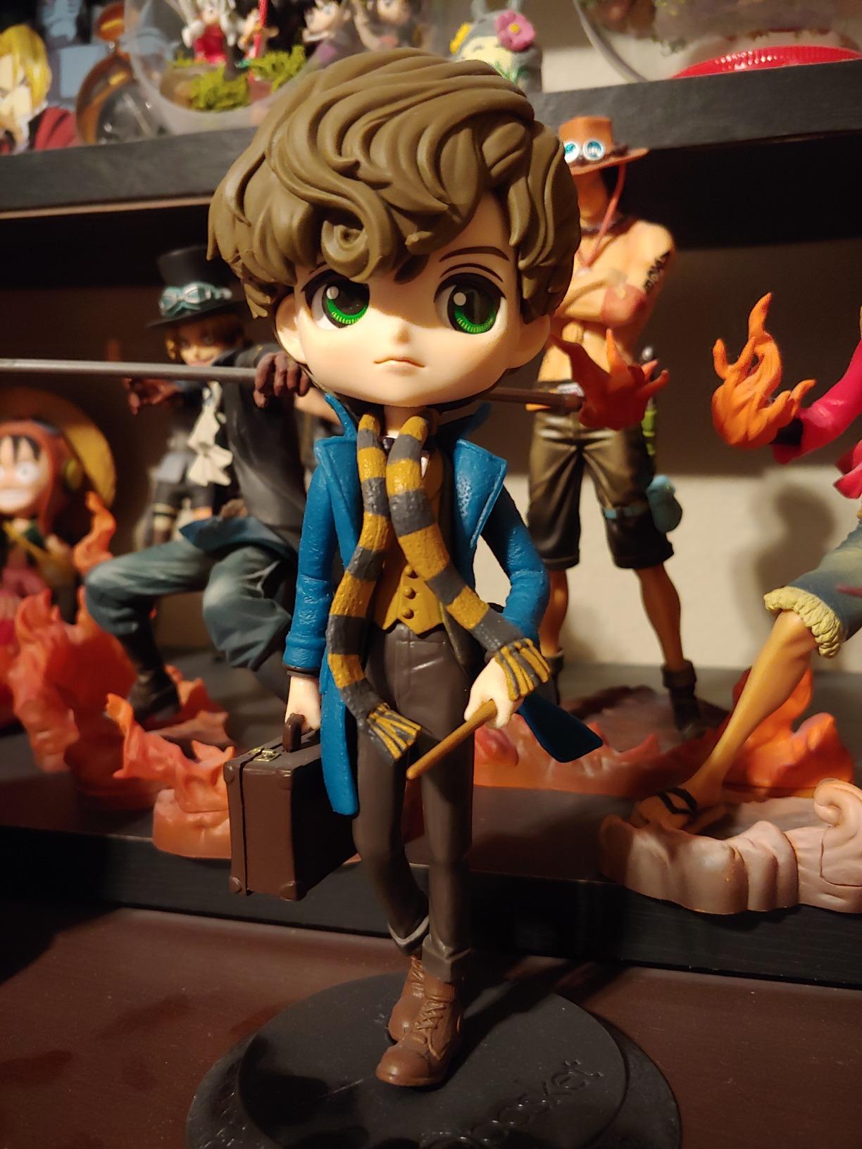 Action figure animais fantasticos e onde habitam - newt scamander - q