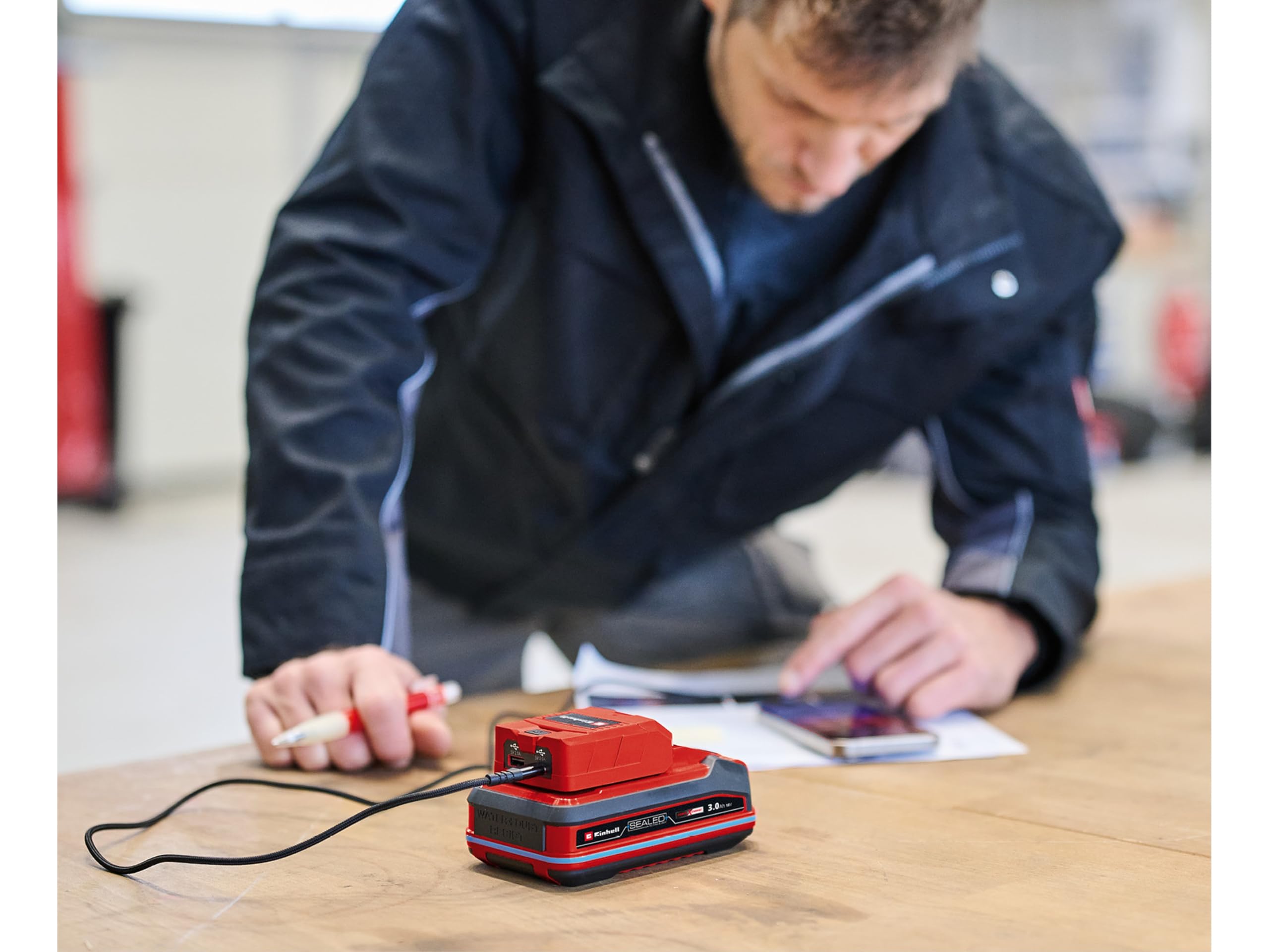 Einhell Adattatore per batteria TC-CP 18 Li con porta USB-A e USB-C X-Change (18 V, ricarica cellulare per smartphone, tablet e simili, senza batteria)