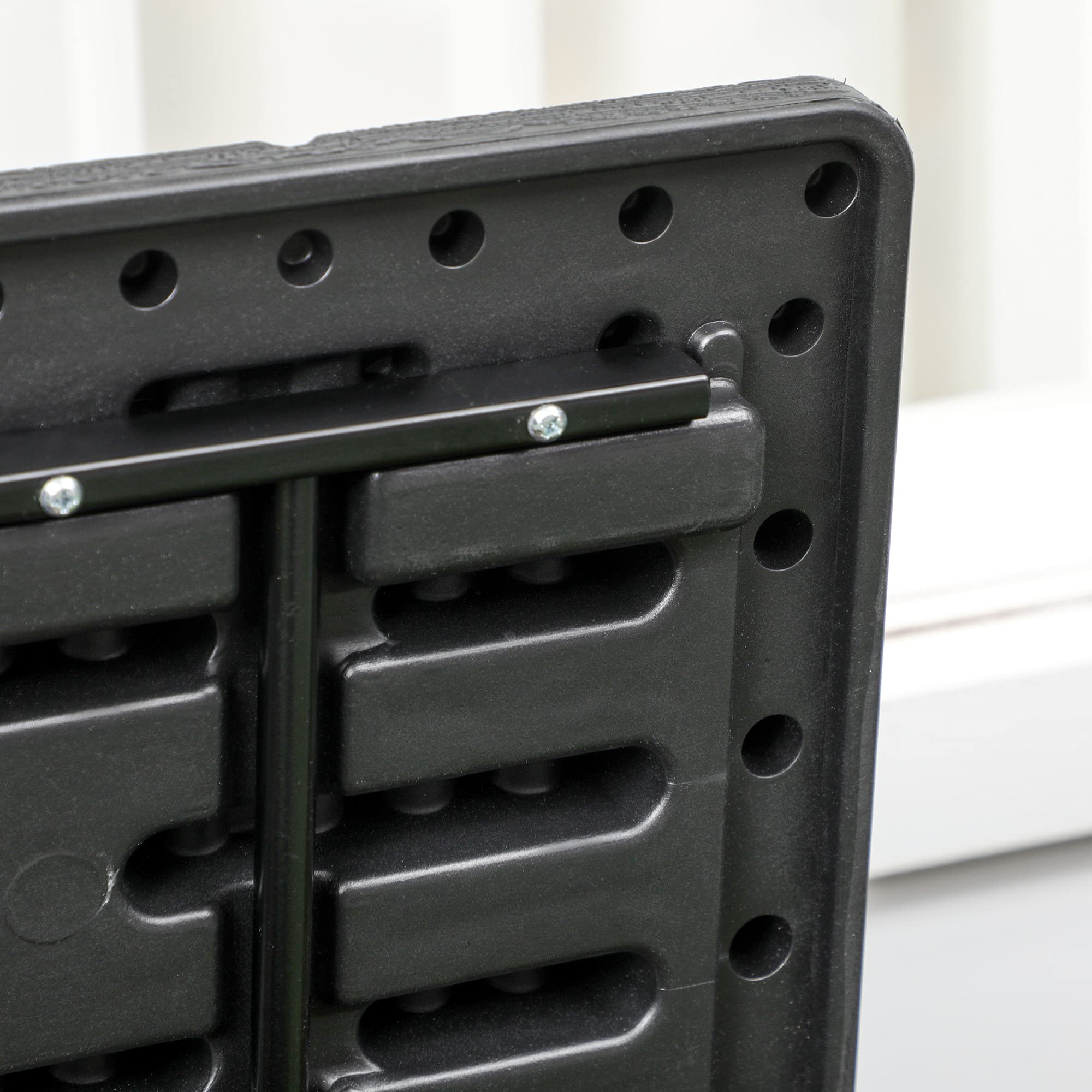 Outsunny Baule da Esterno da 366L Effetto Legno con Coperchio a Doppia Leva, 2 Maniglie e 2 Rotelle, Cassapanca Contenitore da Esterno in Plastica, 122.4x62x64.5 cm, Nero