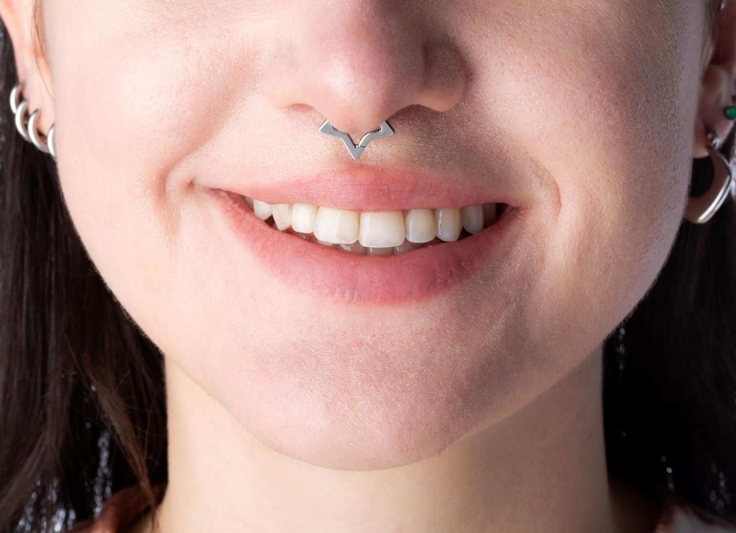 Pierced Owl 16GA Implant Grade Titanium Star Shaped Clicker Ring