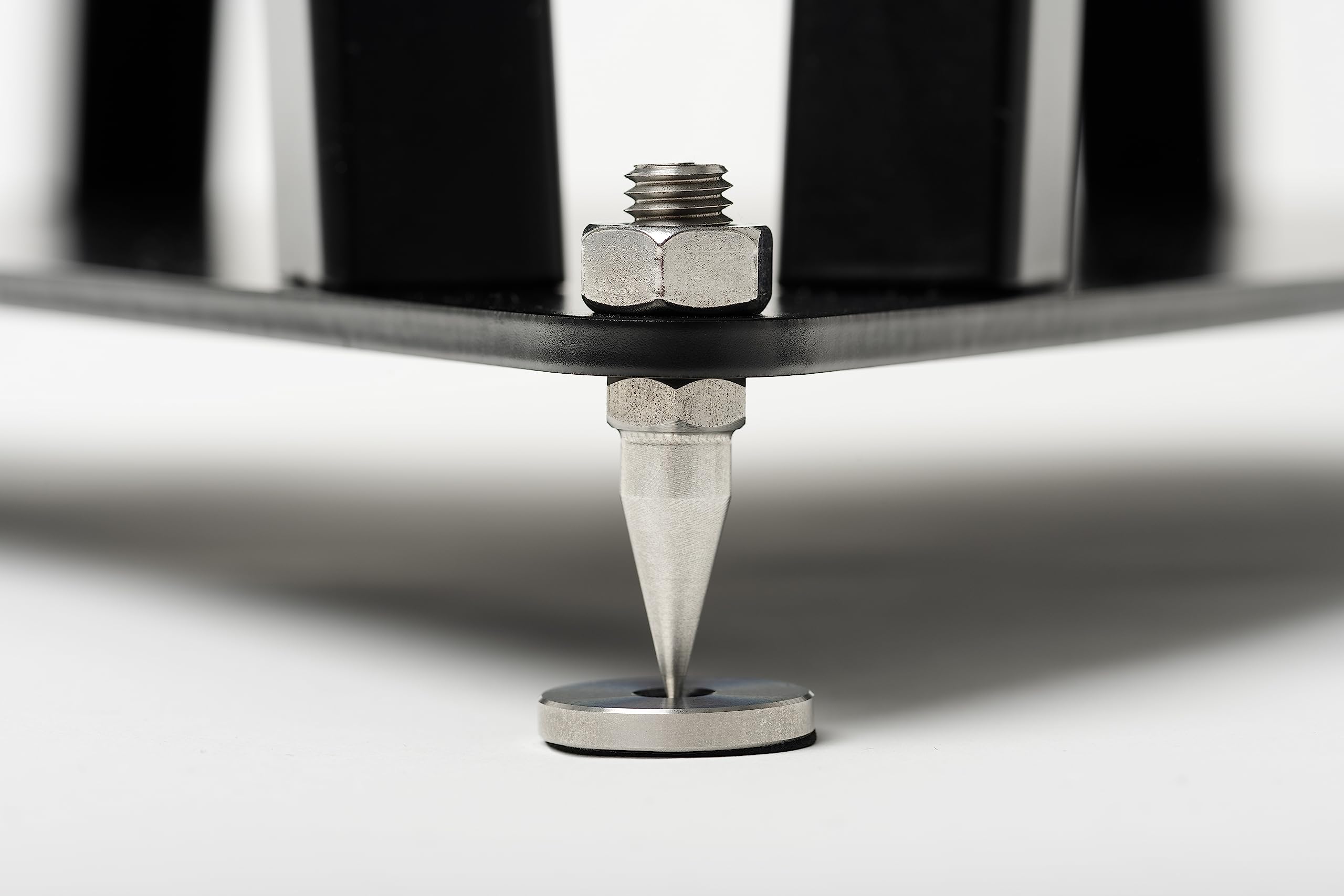 Pro-Ject Tristand, Hochwertiger Lautsprecherständer aus Stahl mit höhenverstellbaren Spikes, Stereopaar (Black)