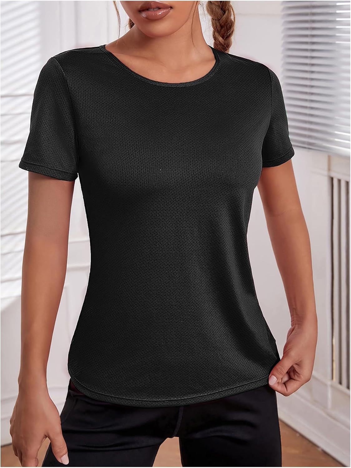 OYOANGLE Women's Open Back Workout Tops Short Sleeve Cut Out Crossover Hem Running Gym Exercise Athletic T Shirts - Image 2