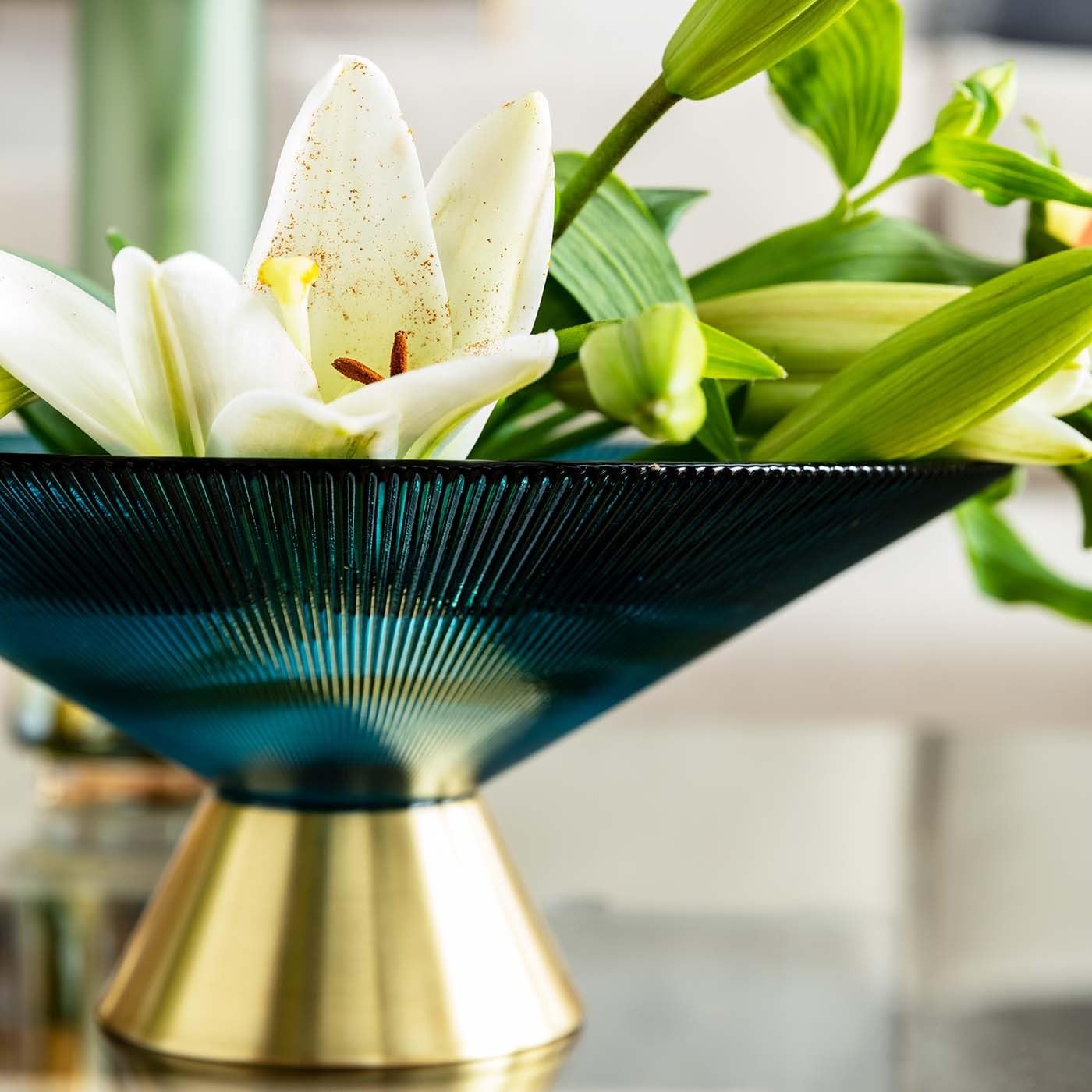 Kare Design ciotola Birdie, azzurro/oro, piatto fondo decorativo di vetro, portafrutta, portaoggetti, diametro 26 cm, tavolo da pranzo, consolle, soggiorno, stile art deco, glam, 11x26x26 cm