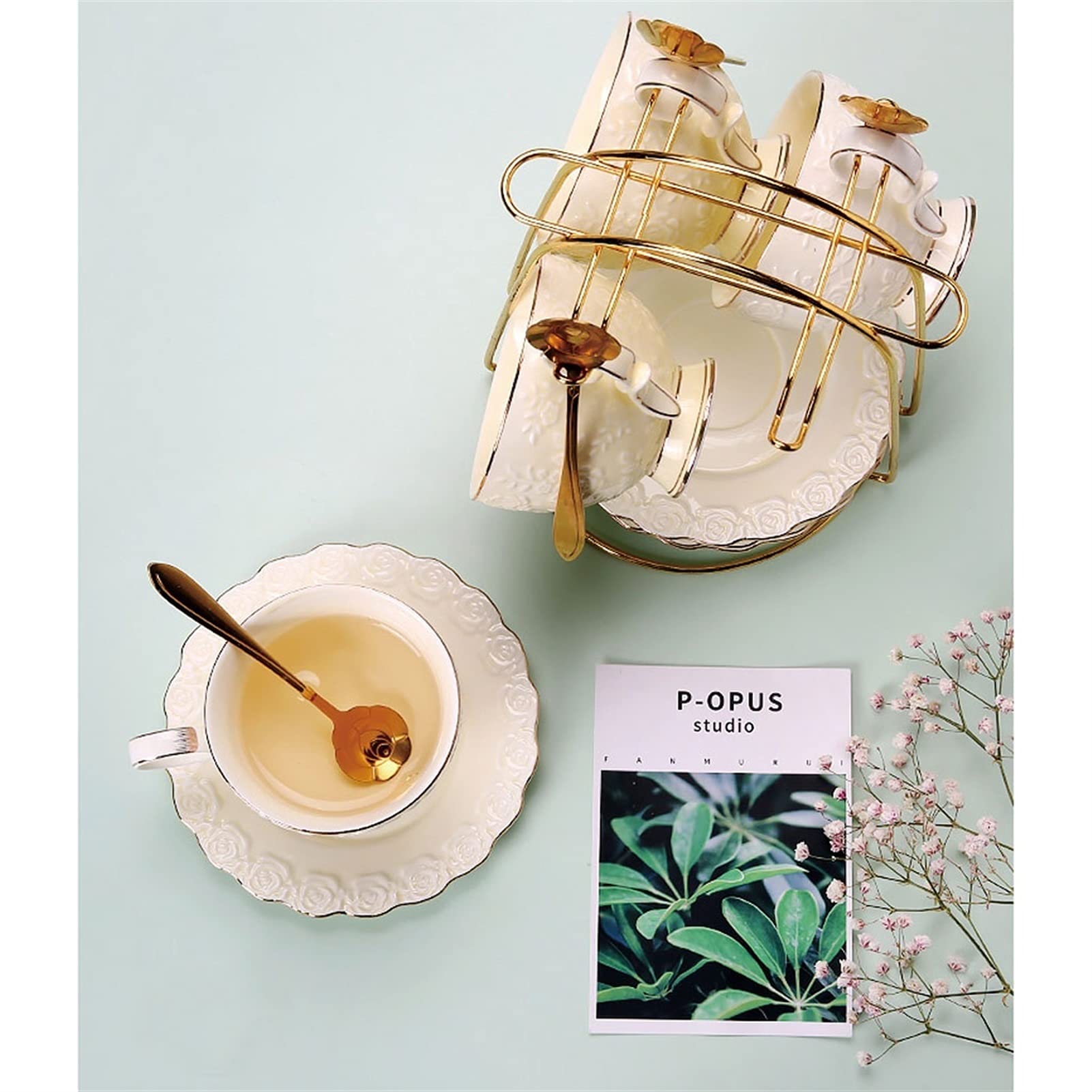Tazze da caffè Phnom Penh Bone Bone China Tazza di caffè 4 pezzi Europeo Squisita Britannica Pomeriggio Pomeriggio Tazza da tè Retrò Tazza di caffè in porcellana Set 2 colori Set di tazze da caffè(B)