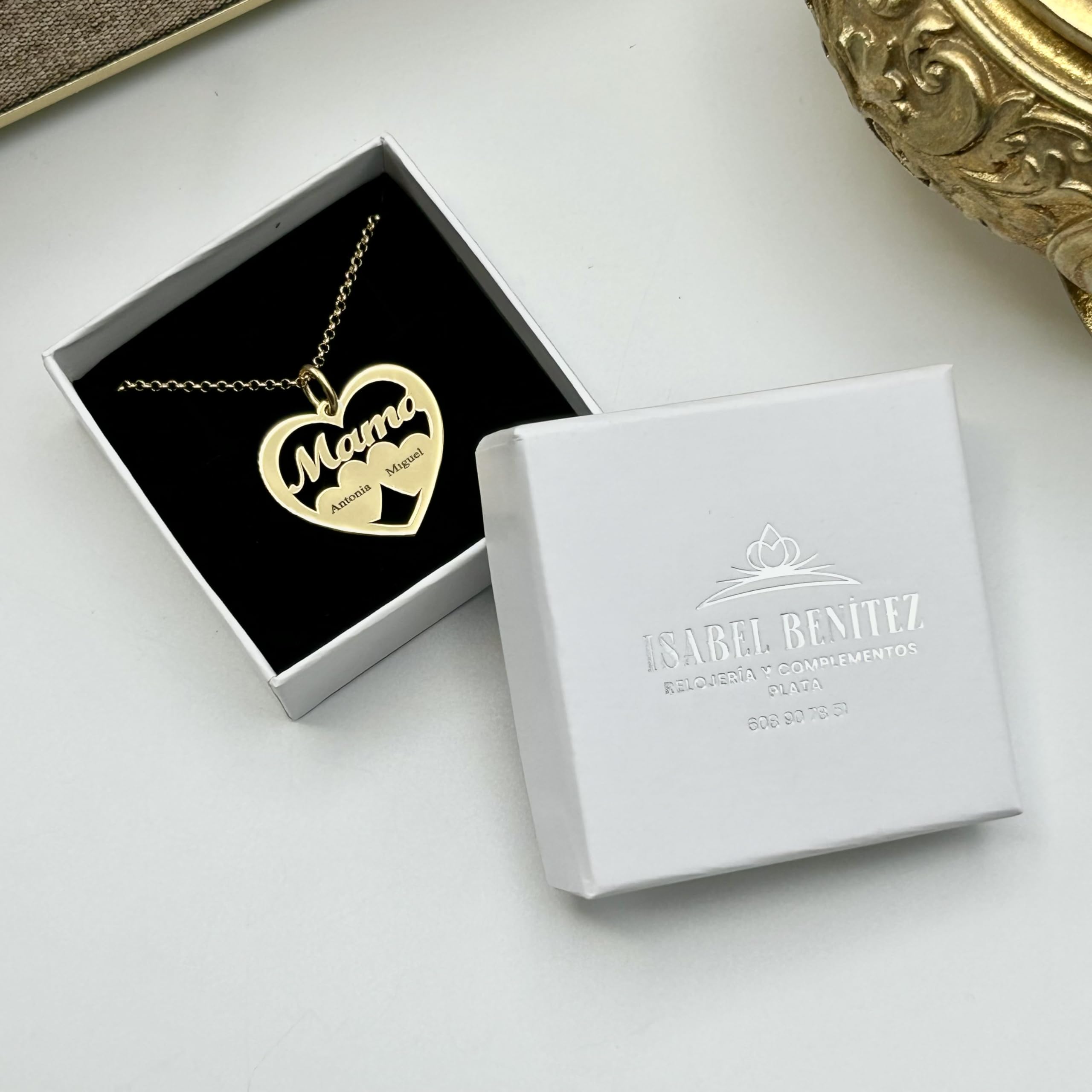 Collar Corazón para Mujer en Plata de Ley 925 personalizable con Nombres de Hijos. Cadena de 45 cm. Ideal para regalar a madres, abuelas en Cumpleaños, Navidad. Hecho en España. (2 Corazones Oro) — view 4