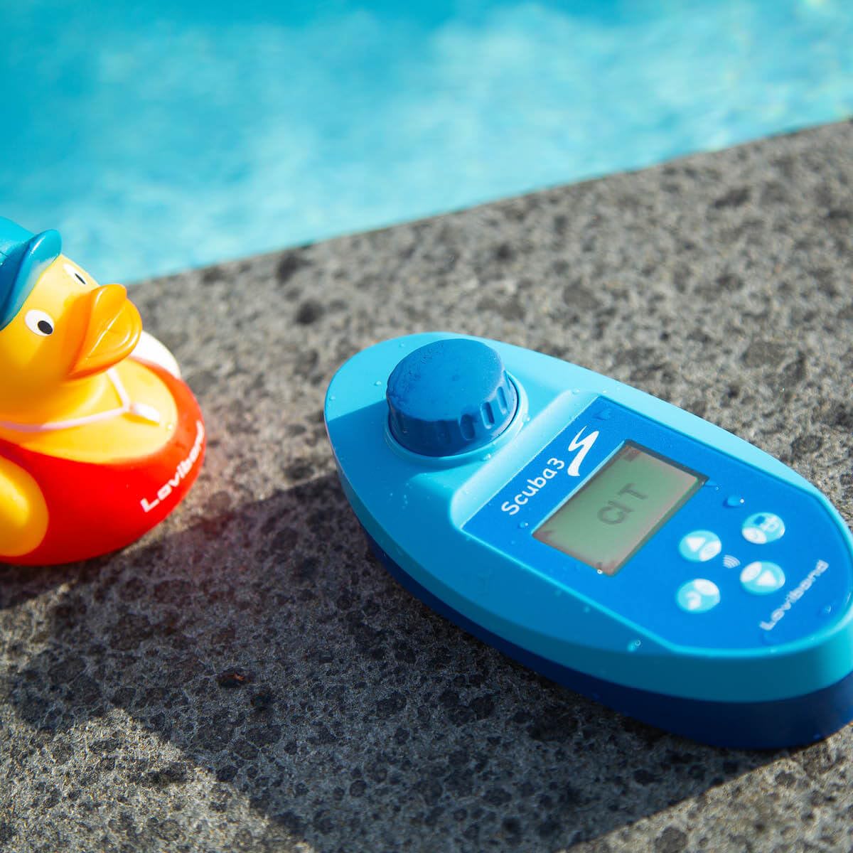 TEST ALL WATERLovibond Scuba3s Pool Tester | Fast, Versatile Water Monitoring | 11 Tests: Chlorine, pH, Bromine, Alkalinity | NFC Data Transfer | Ergonomic, Waterproof Design
