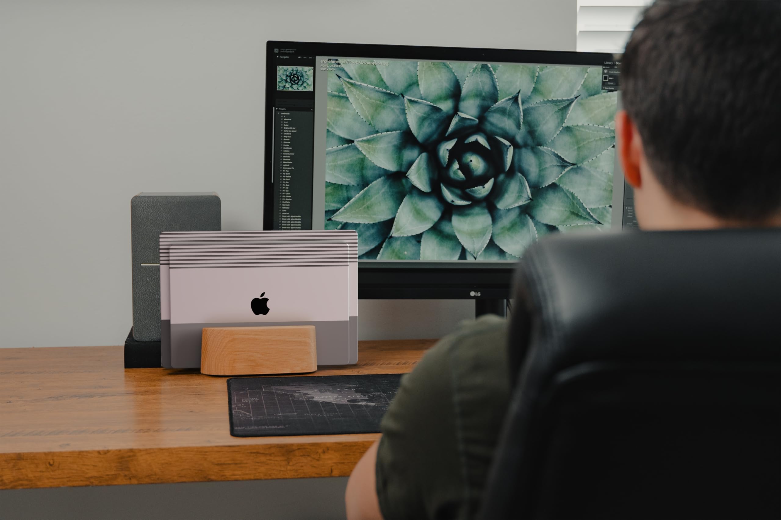 COREMINDED Adjustable Dual Vertical Laptop Stand for Desk, MacBook Stand Laptop Holder, MacBook Pro Stand, Laptop Stand Vertical MacBook Pro Dock, Wood Mac Stand, MacBook Air Stand Laptop Dock - Oak