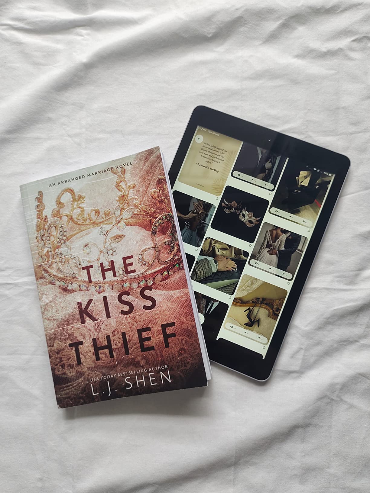 The Kiss Thief Shen, L J Amazon.in Books