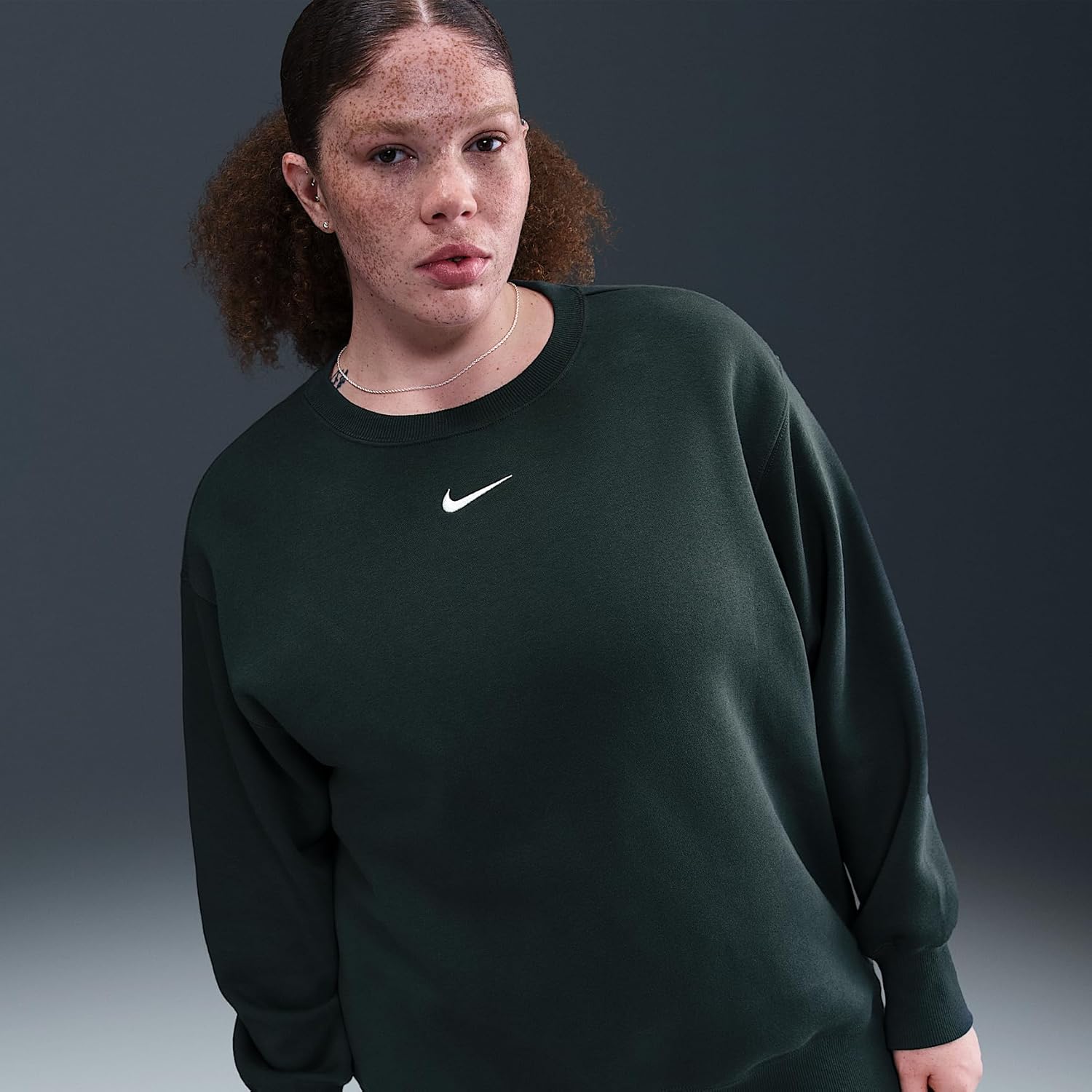 Nike Sportswear Phoenix Fleece Women's Oversized Crew-Neck Sweatshirt (Plus Size) (Seaweed/Sail)