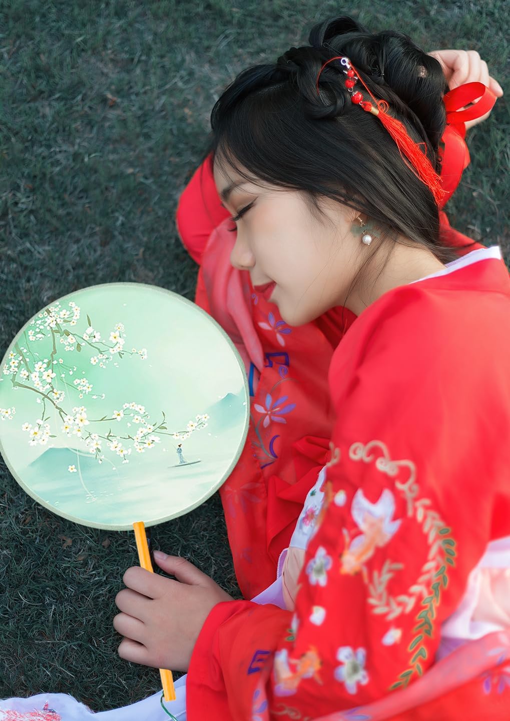 4 Pack Chinese Style Hand Fan Floral Round Silk Fan for Women, Vintage Translucent Handheld Fan with Tassel for Photograph, Match Clothes, Home Decoration, Dancing and Gift