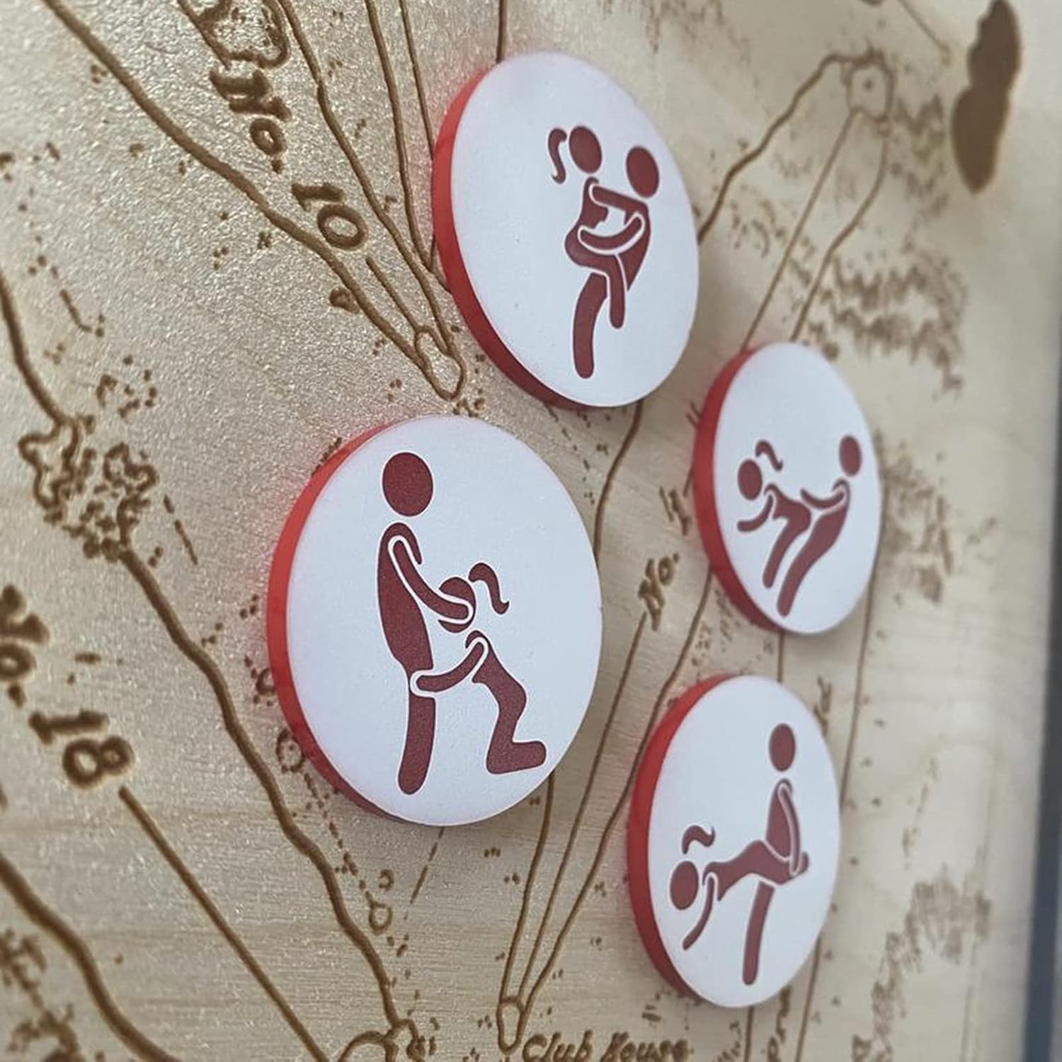 review ZTGD 4Pcs/Set Golf Ball Markers Assorted Patterns Innovative Printed Pattern Wood Perfect Match Golf Position Marks Ornamnet for Outdoor