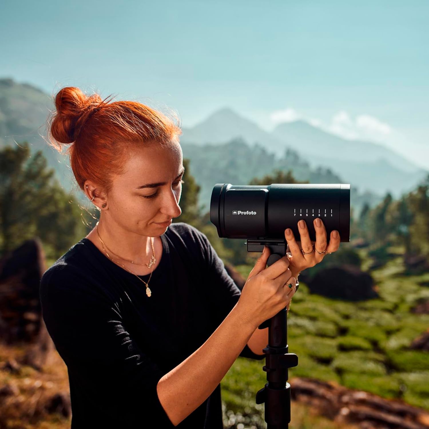 Amazon | Profoto B10X オフカメラフラッシュと連続ライトバンドル