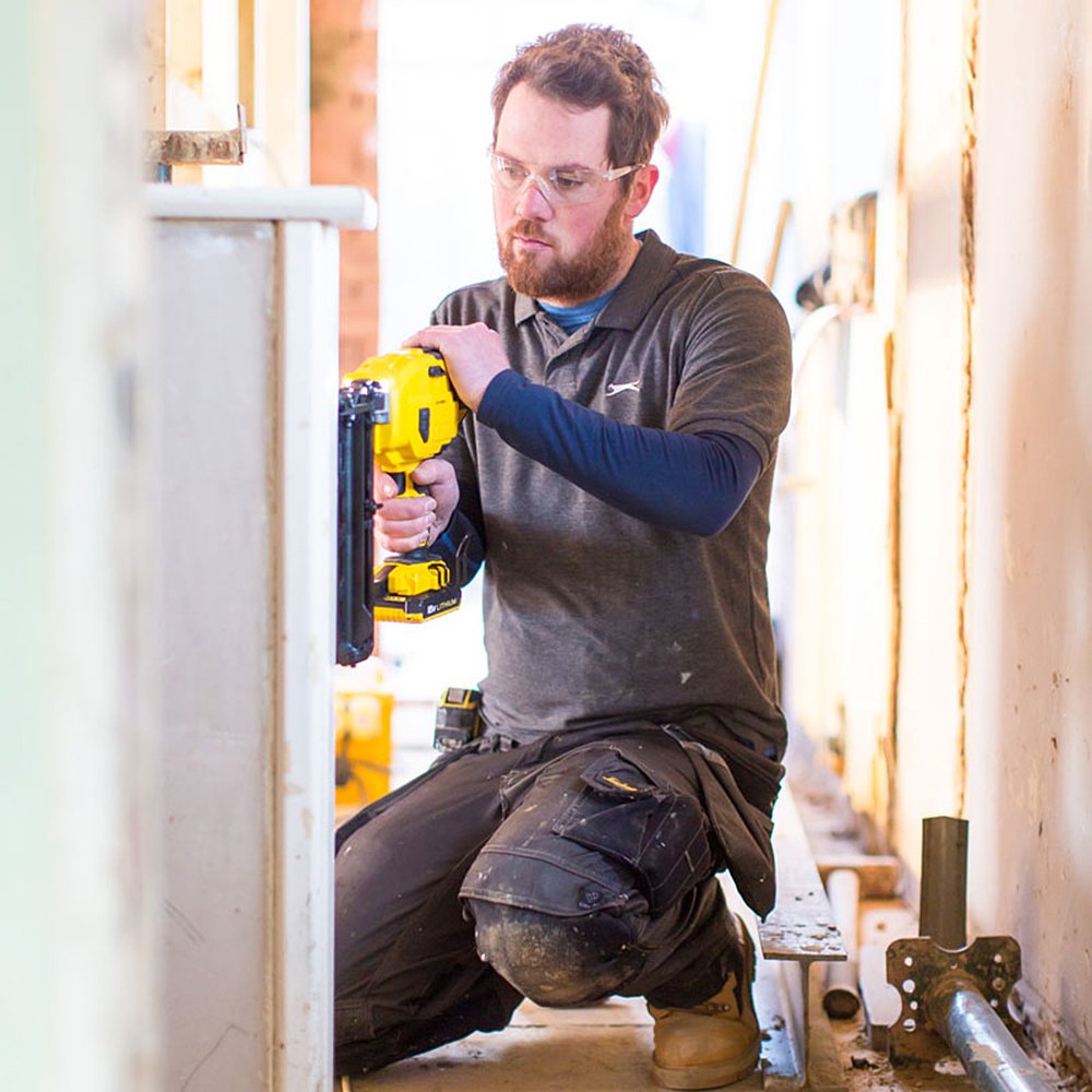 Stanley FMC792D2-QW Clavadora, 64 mm