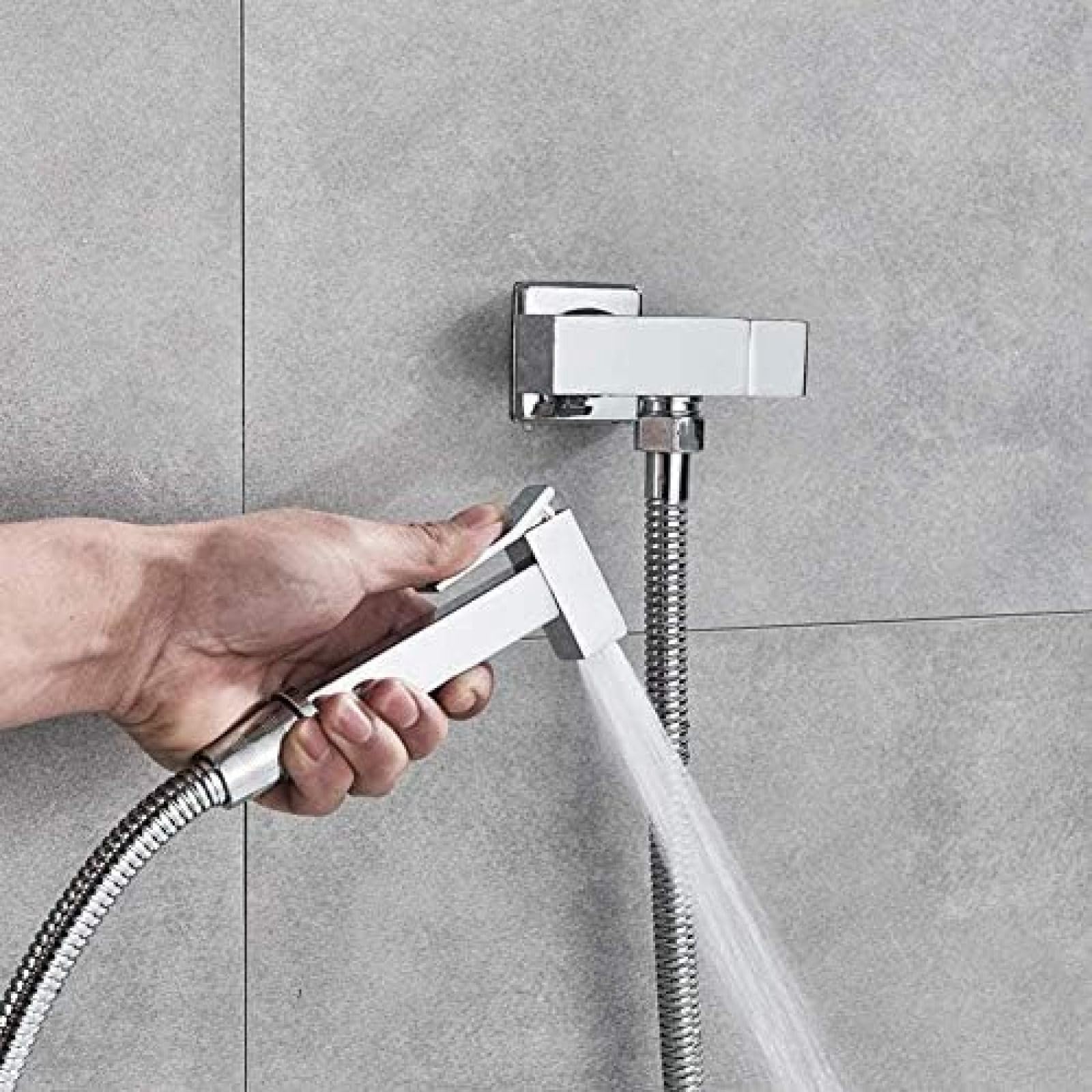 Grue de douche à main carrée et robinet de cuisine pour votre quotidien