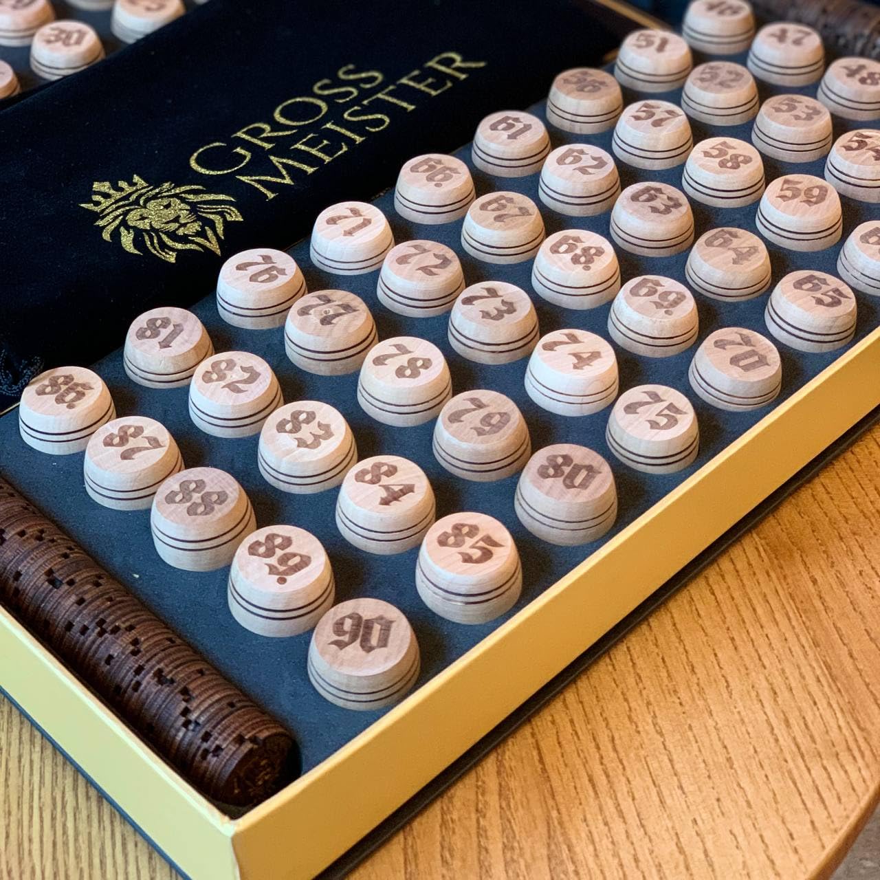 Ręcznie wykonana gra lotto premium z drewna – klasyczny zestaw bingo z ponumerowanymi drewnianymi beczkami i kartami do gry – gra towarzyska dla dzieci i dorosłych – gra rodzinna i gra
