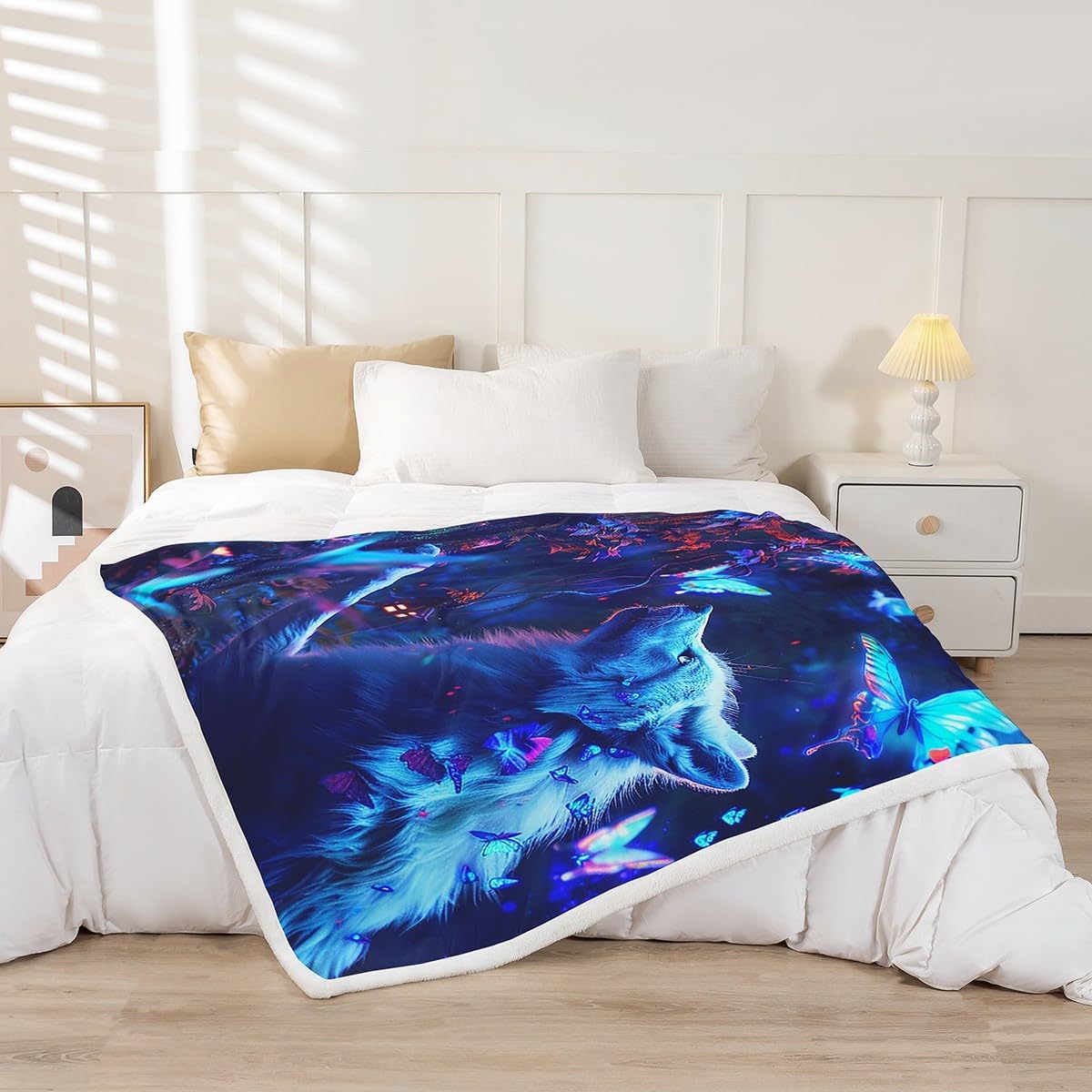 Feelyou Kids Wolf Fleece Throw Blanket Queen 90"x90" Butterfly Sherpa Blanket Boys Girls Wild Safari Animal Pattern Plush Blanket Wildlife Style Decor Fuzzy Blanket