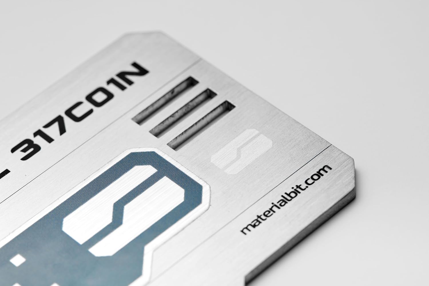 MATERIAL BITCOIN Padrão | A única carteira Bitcoin pronta para usar |  Carteira física BTC | Inhackável | Armazenamento frio criptográfico :  Amazon.com.br: Moda