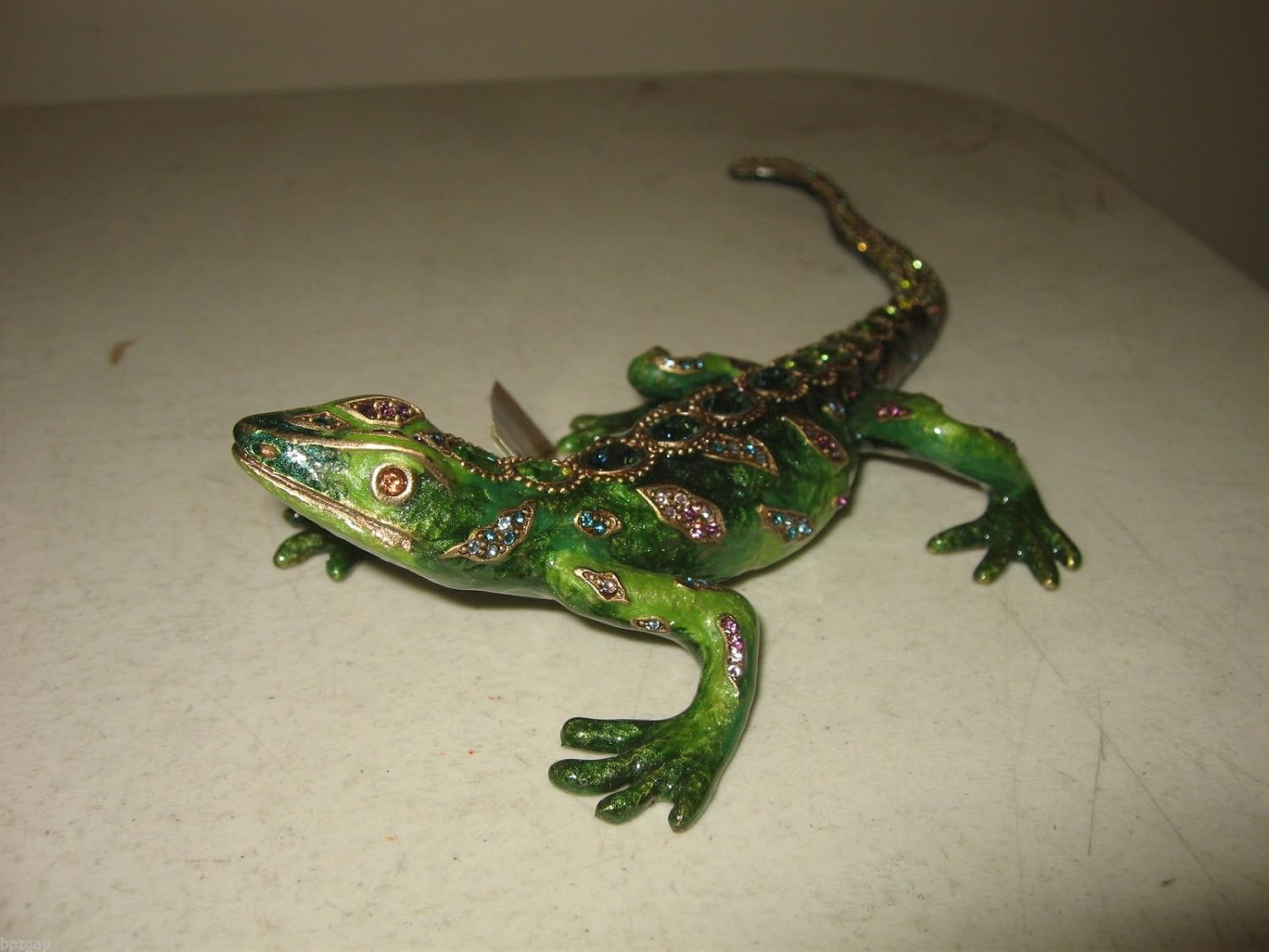 Jay Strongwater Fiji Salamander Sawyer