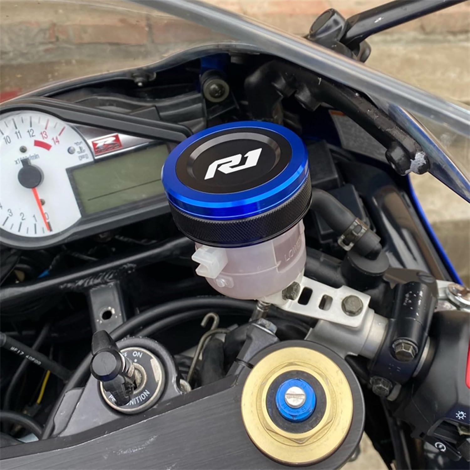 Brake Fluid Main Reservoir for YA&MAHA YZF-R6 YZFR6 YZF R6 YZF-R1 YZF R1 YZFR1 Motorcycle Rear Front Brake Reservoir Cover Sock Fluid Oil Tank Cup Cover